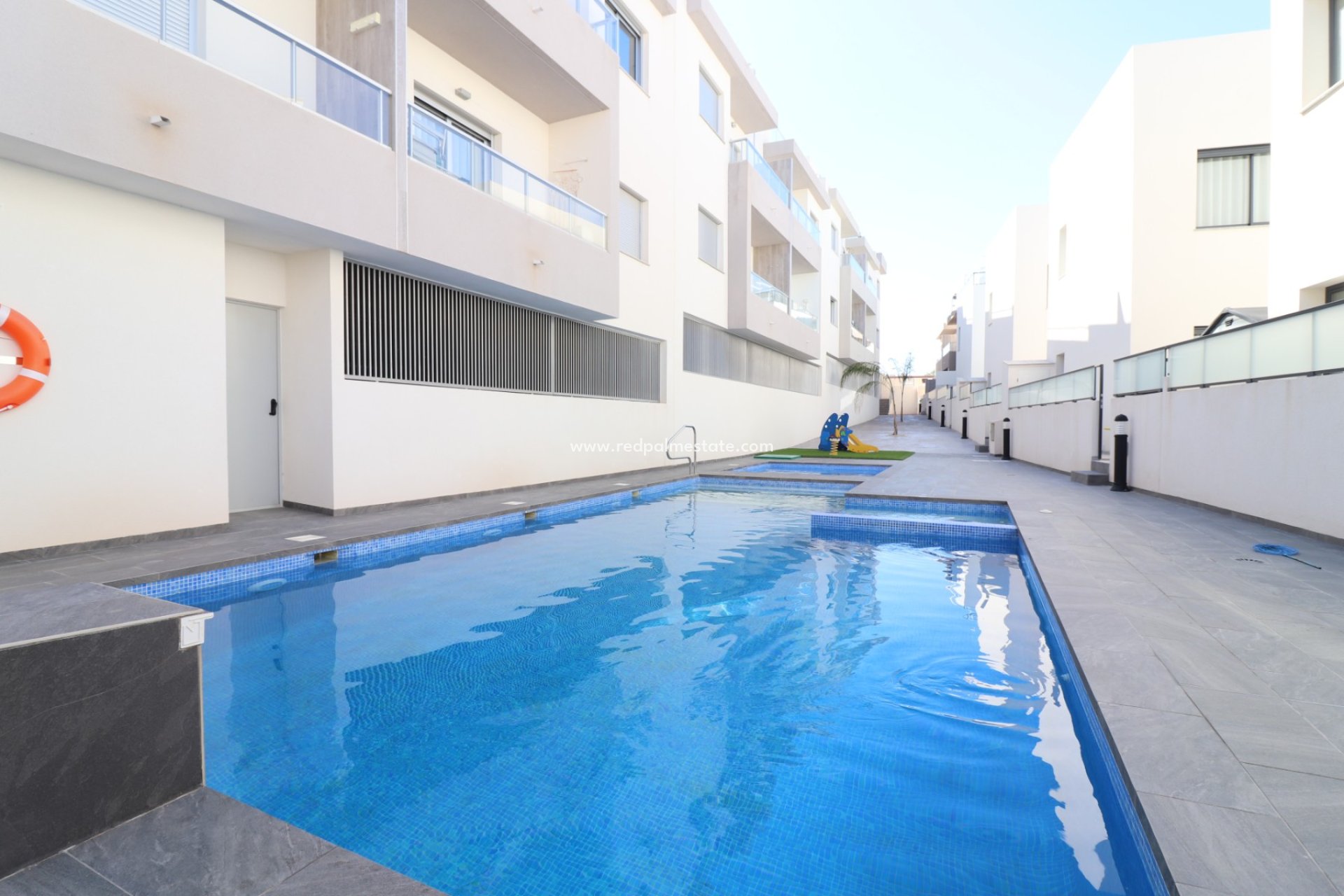 Resale - Apartments -
Benijofar