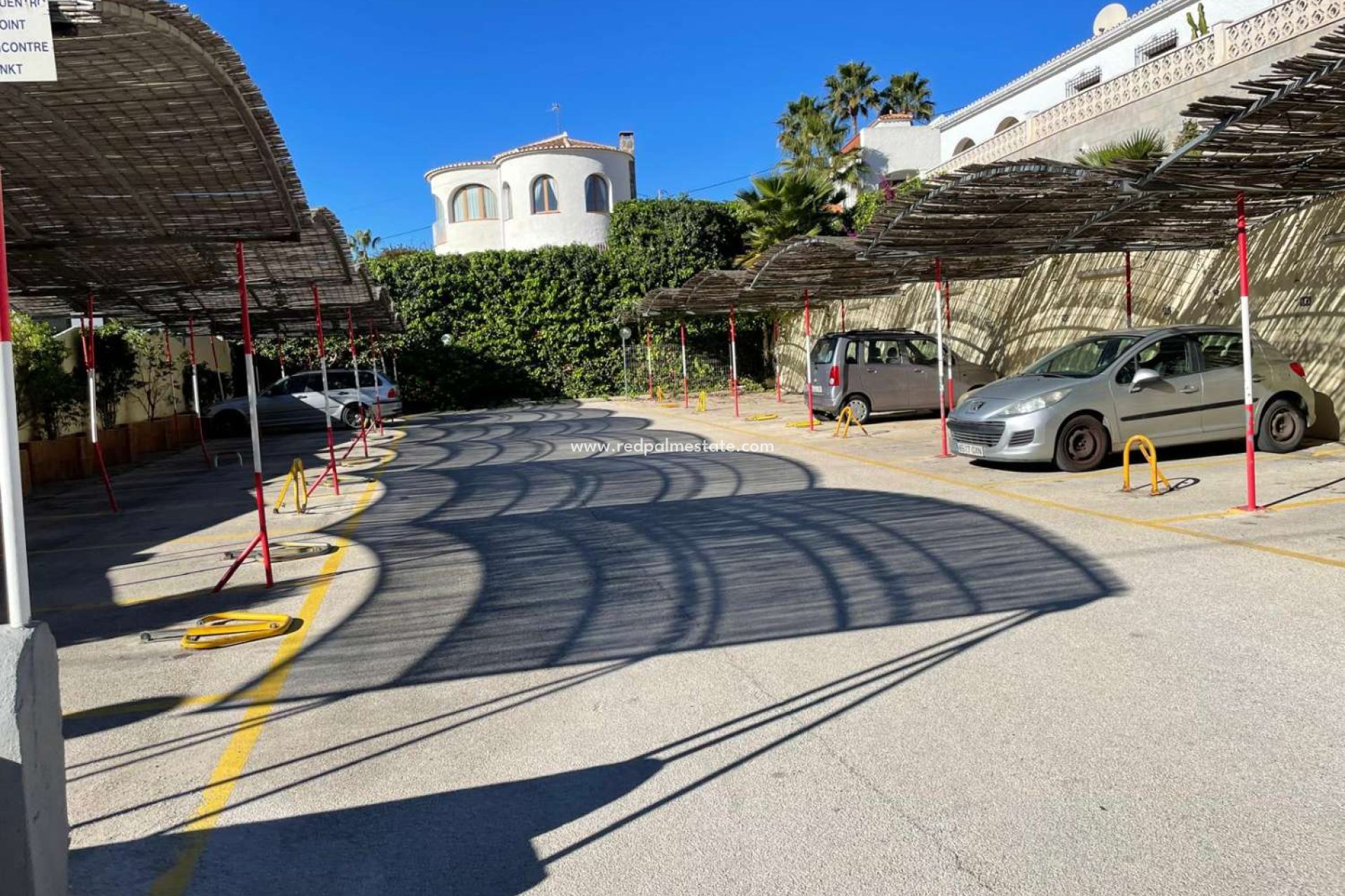 Resale - Apartments -
Calpe