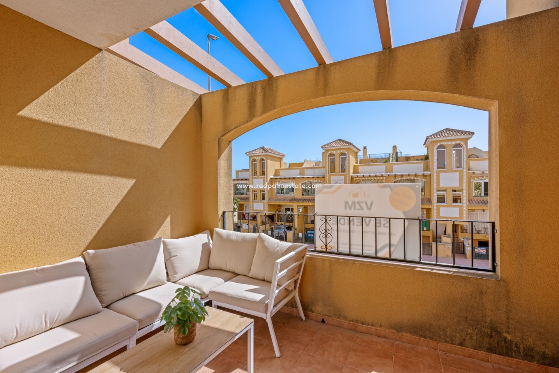 Resale - Apartments -
Daya Nueva - Costa Blanca