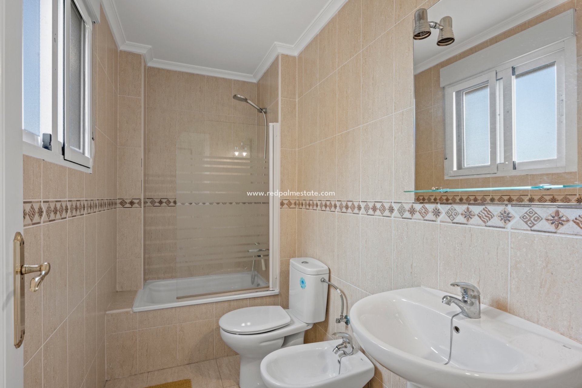 Resale - Apartments -
Daya Nueva - Costa Blanca