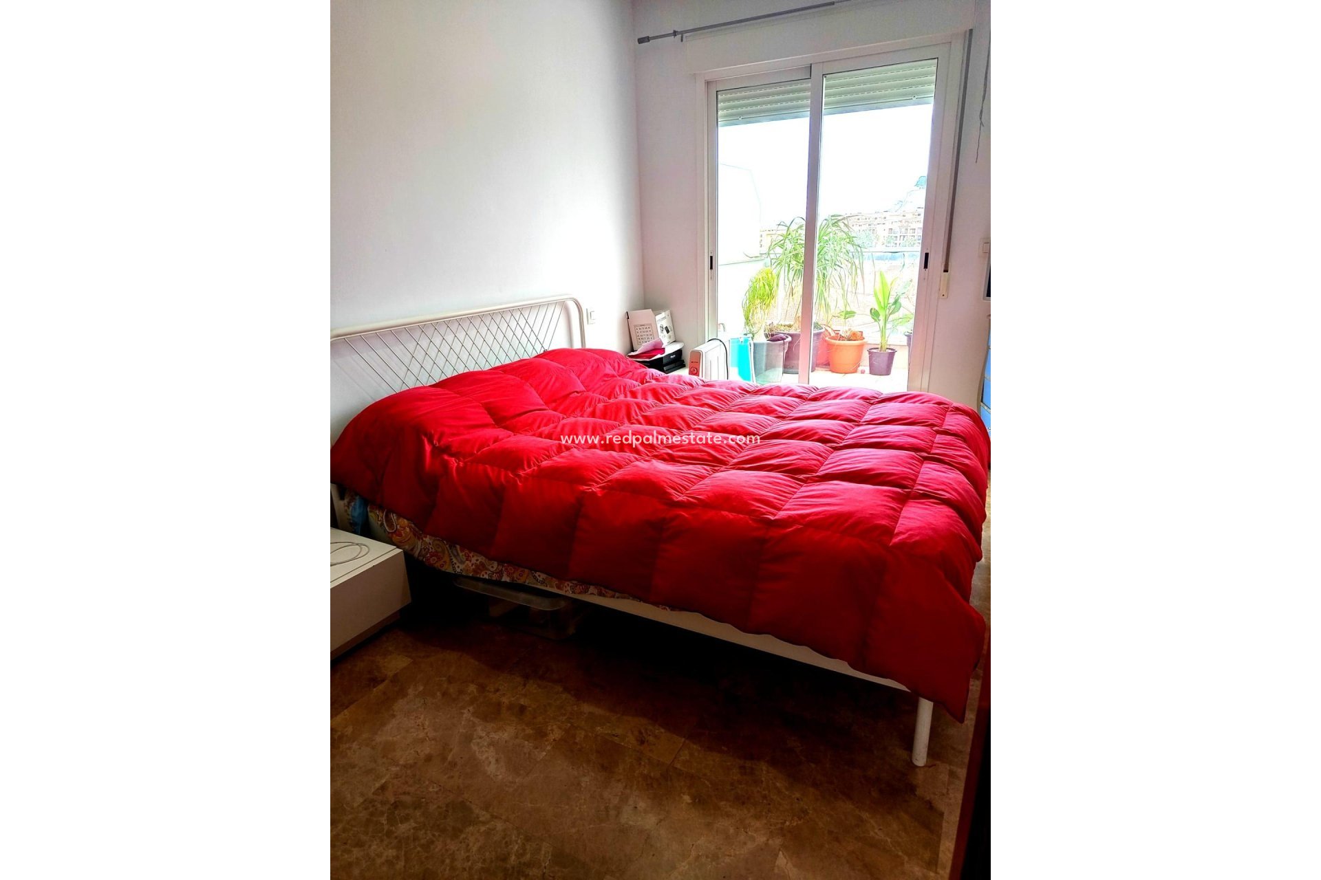 Resale - Apartments -
Denia