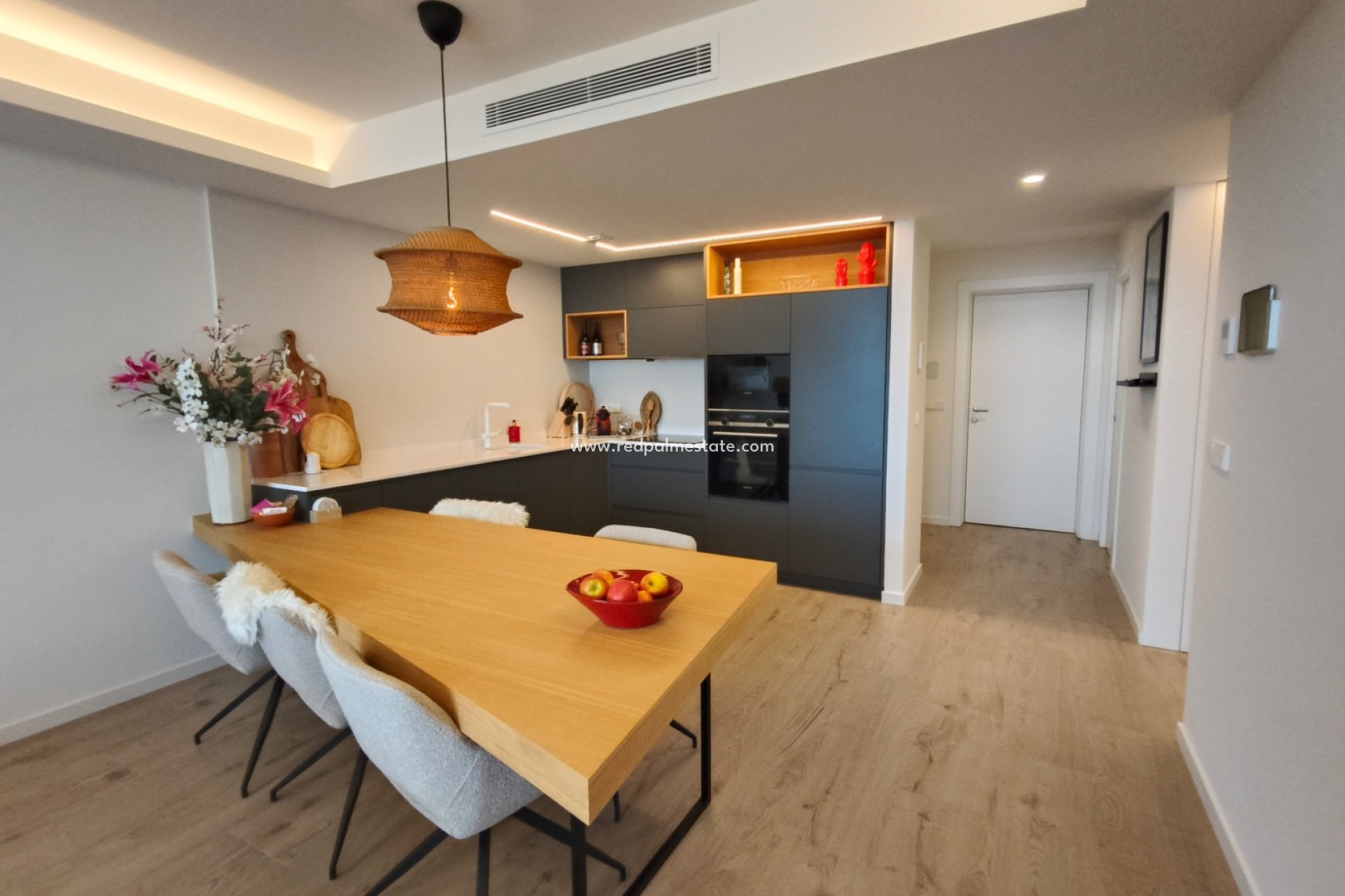 Resale - Apartments -
Denia