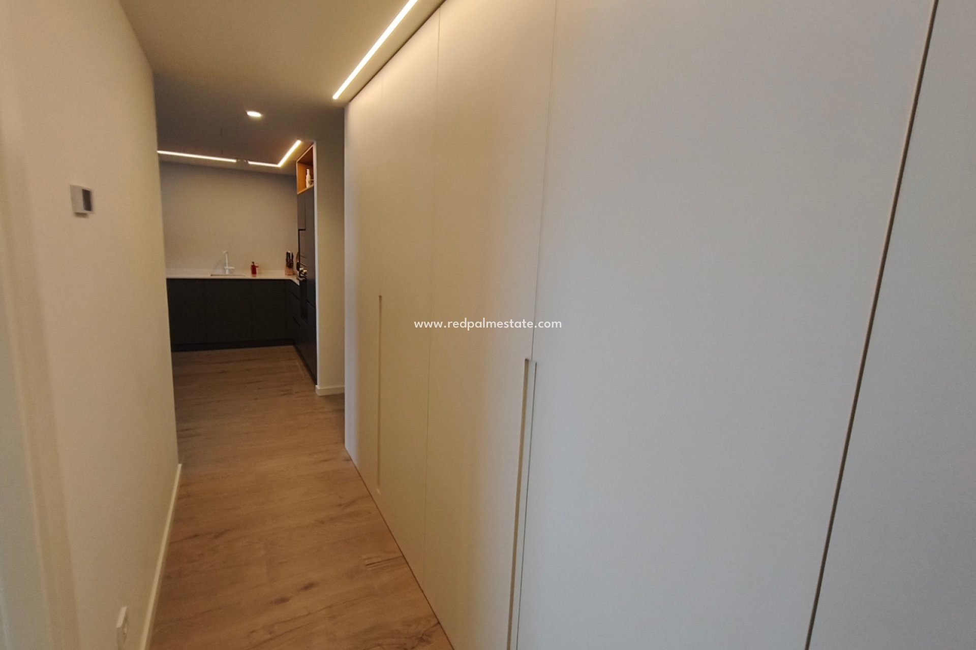 Resale - Apartments -
Denia