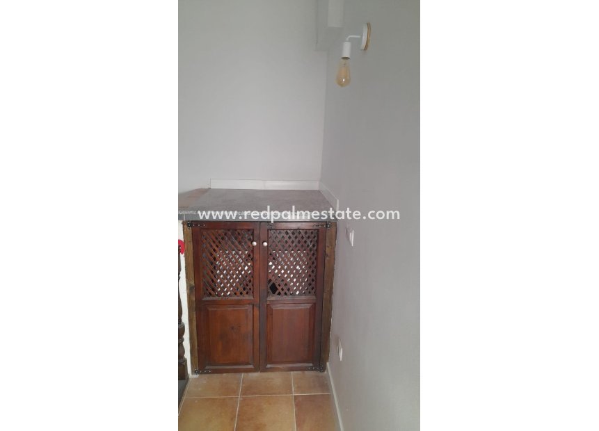 Resale - Apartments -
Finestrat - Alicante