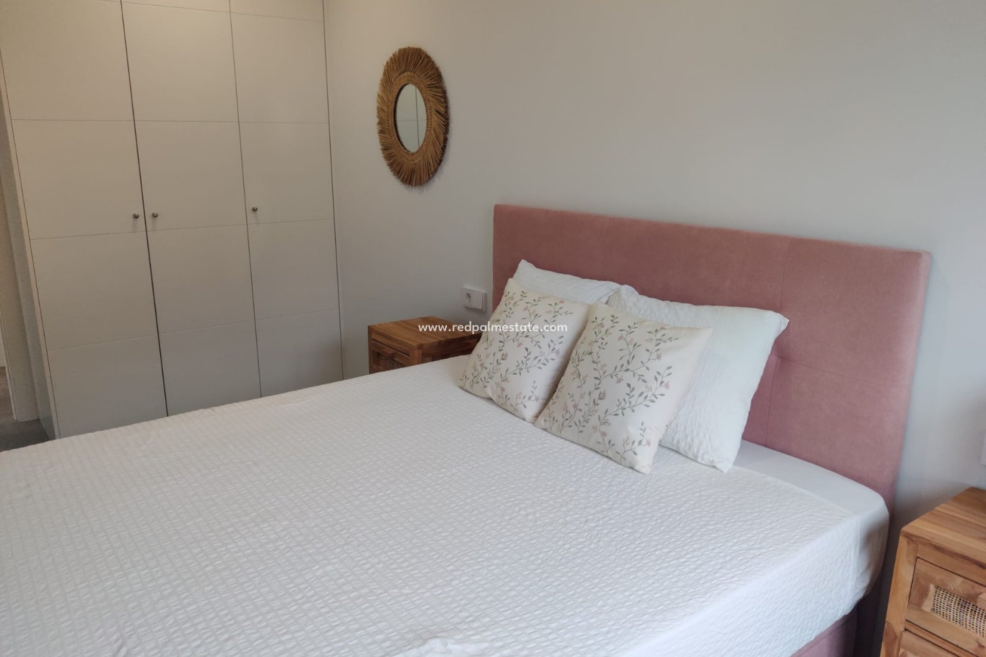 Resale - Apartments -
Finestrat