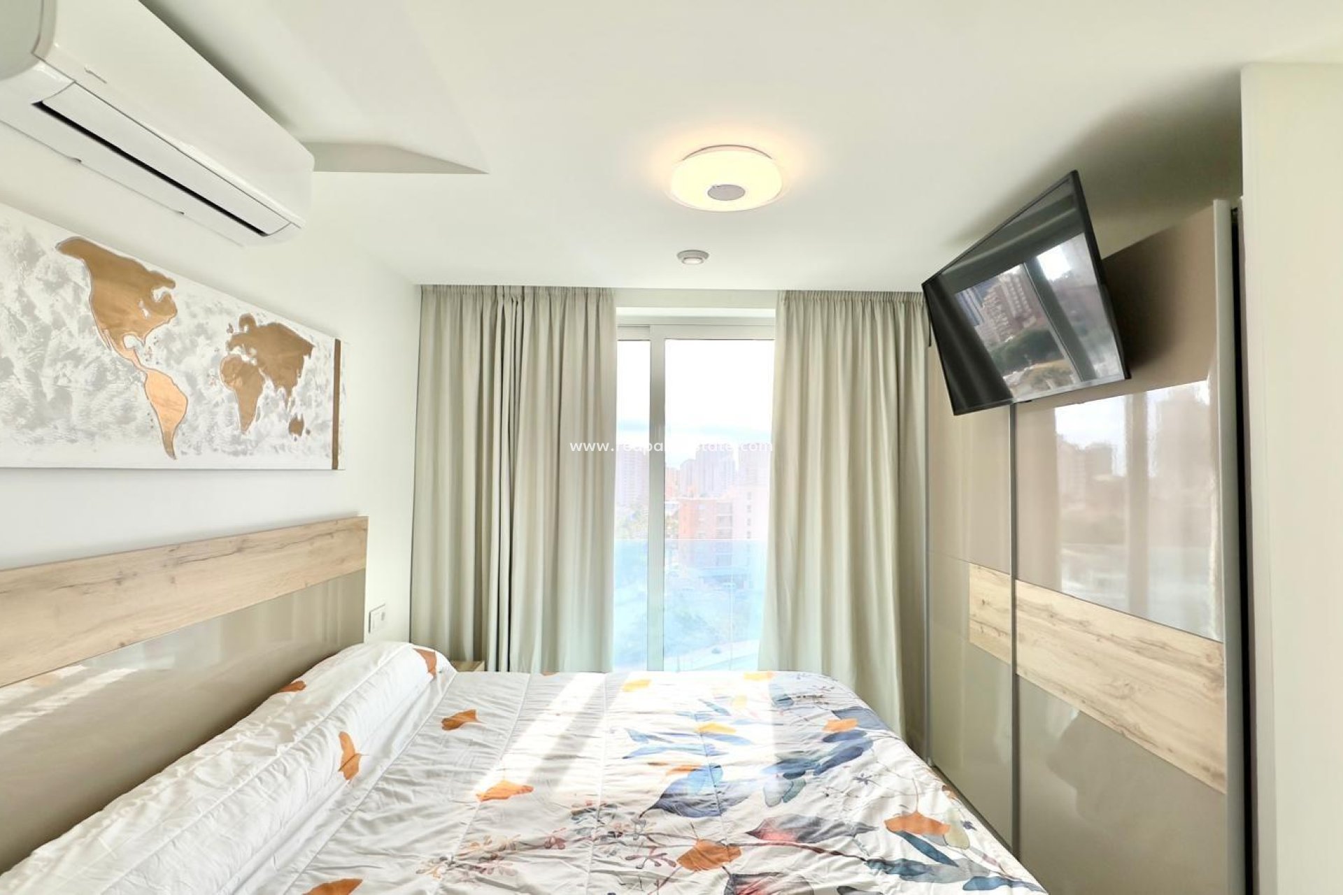 Resale - Apartments -
Finestrat