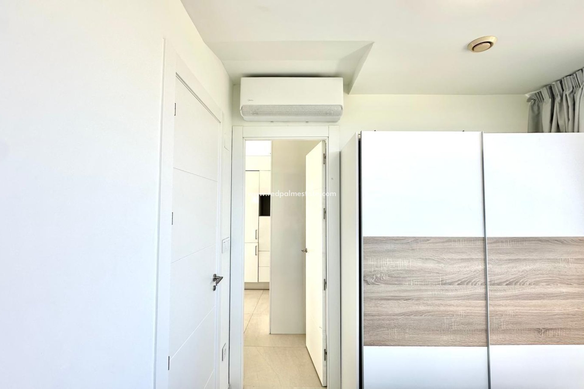 Resale - Apartments -
Finestrat