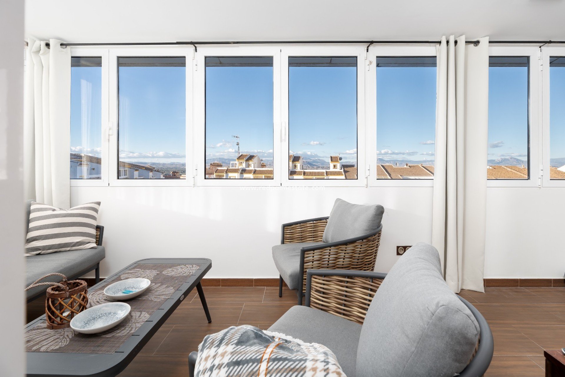 Resale - Apartments -
Gran Alacant