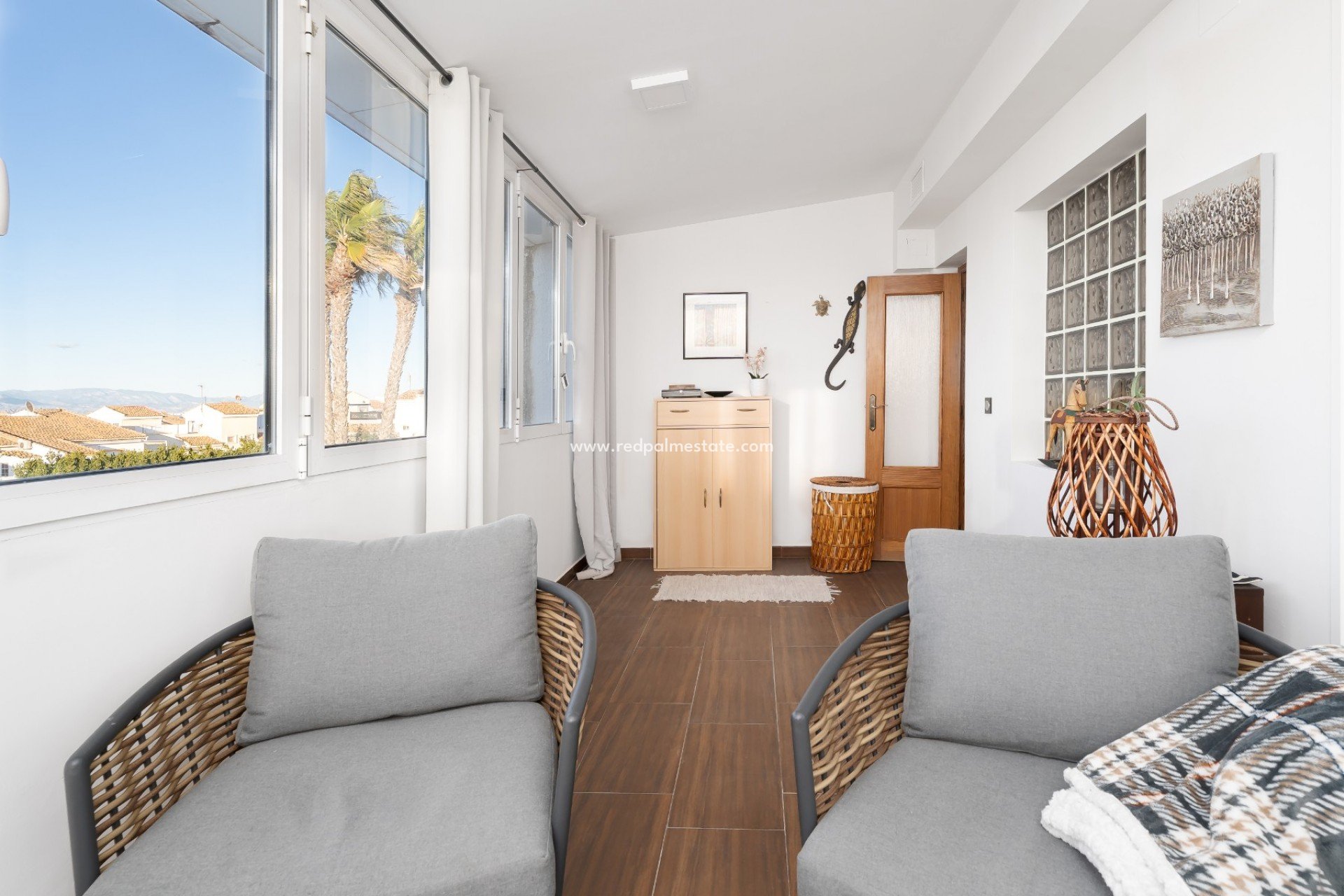 Resale - Apartments -
Gran Alacant