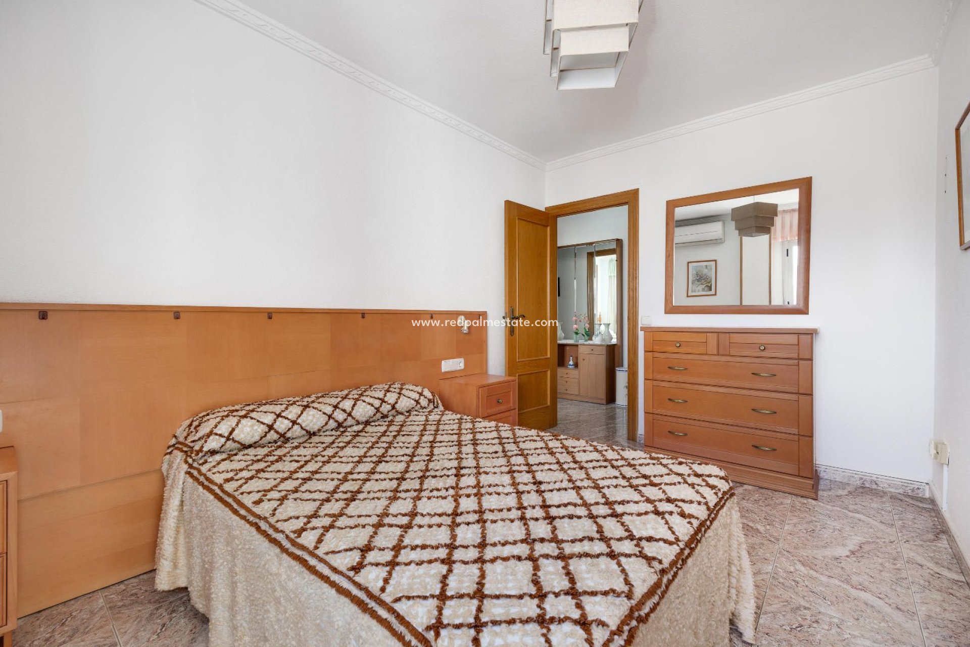 Resale - Apartments -
Guardamar del Segura - CENTRO