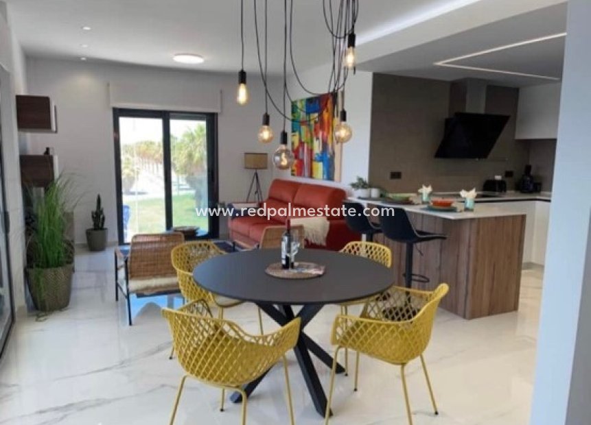 Resale - Apartments -
Guardamar del Segura - El Raso