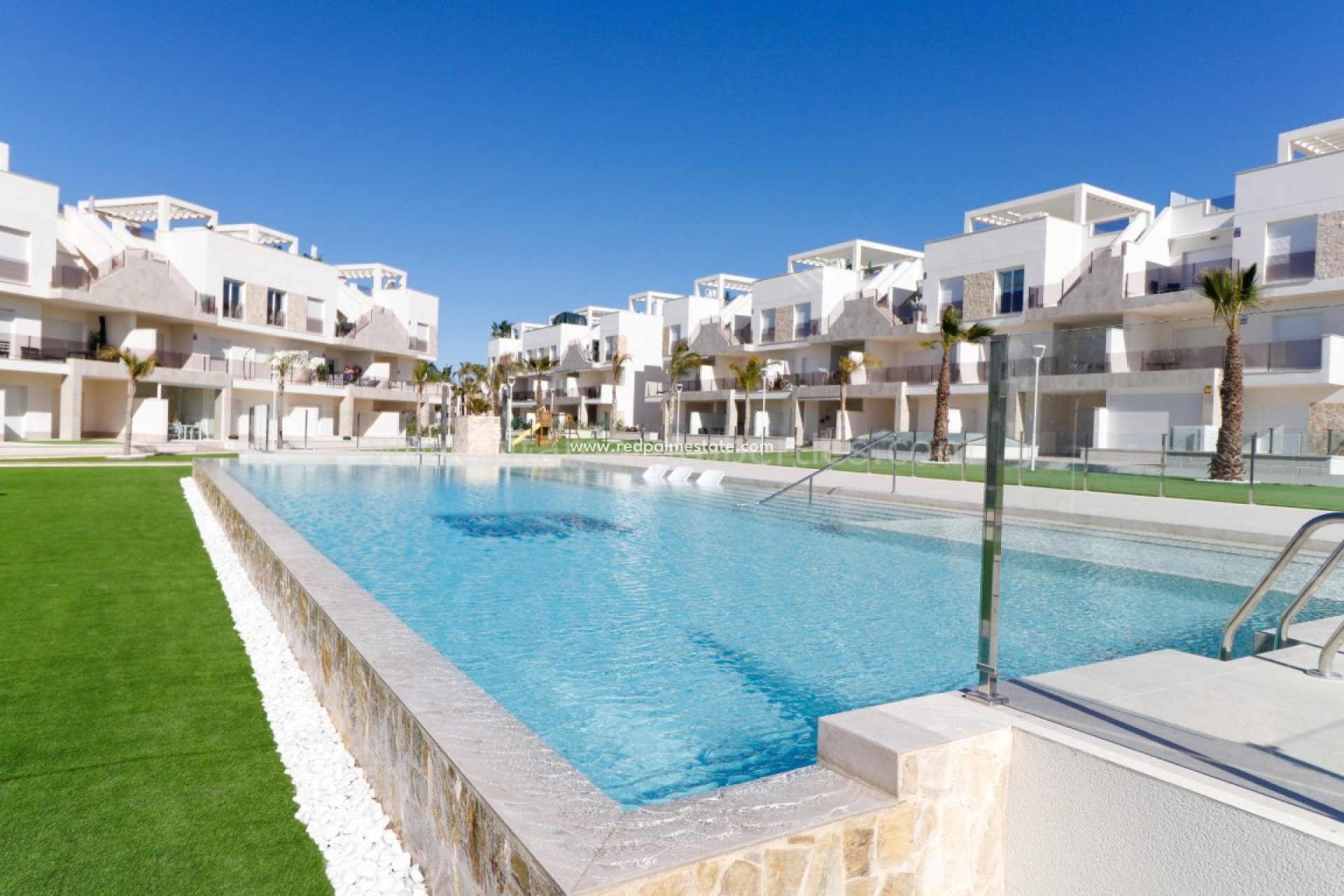 Resale - Apartments -
Guardamar del Segura - El Raso