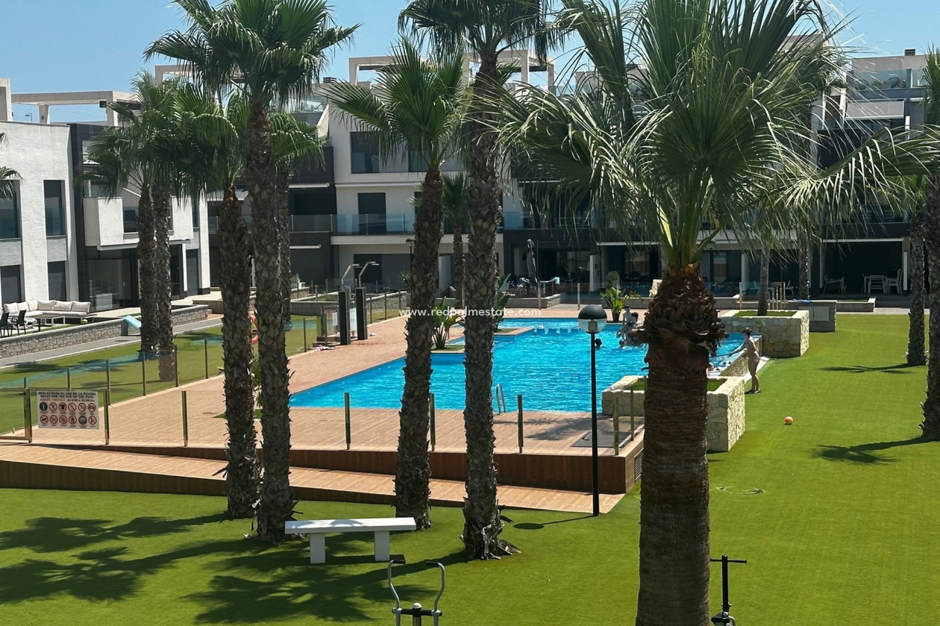 Resale - Apartments -
Guardamar del Segura - El Raso