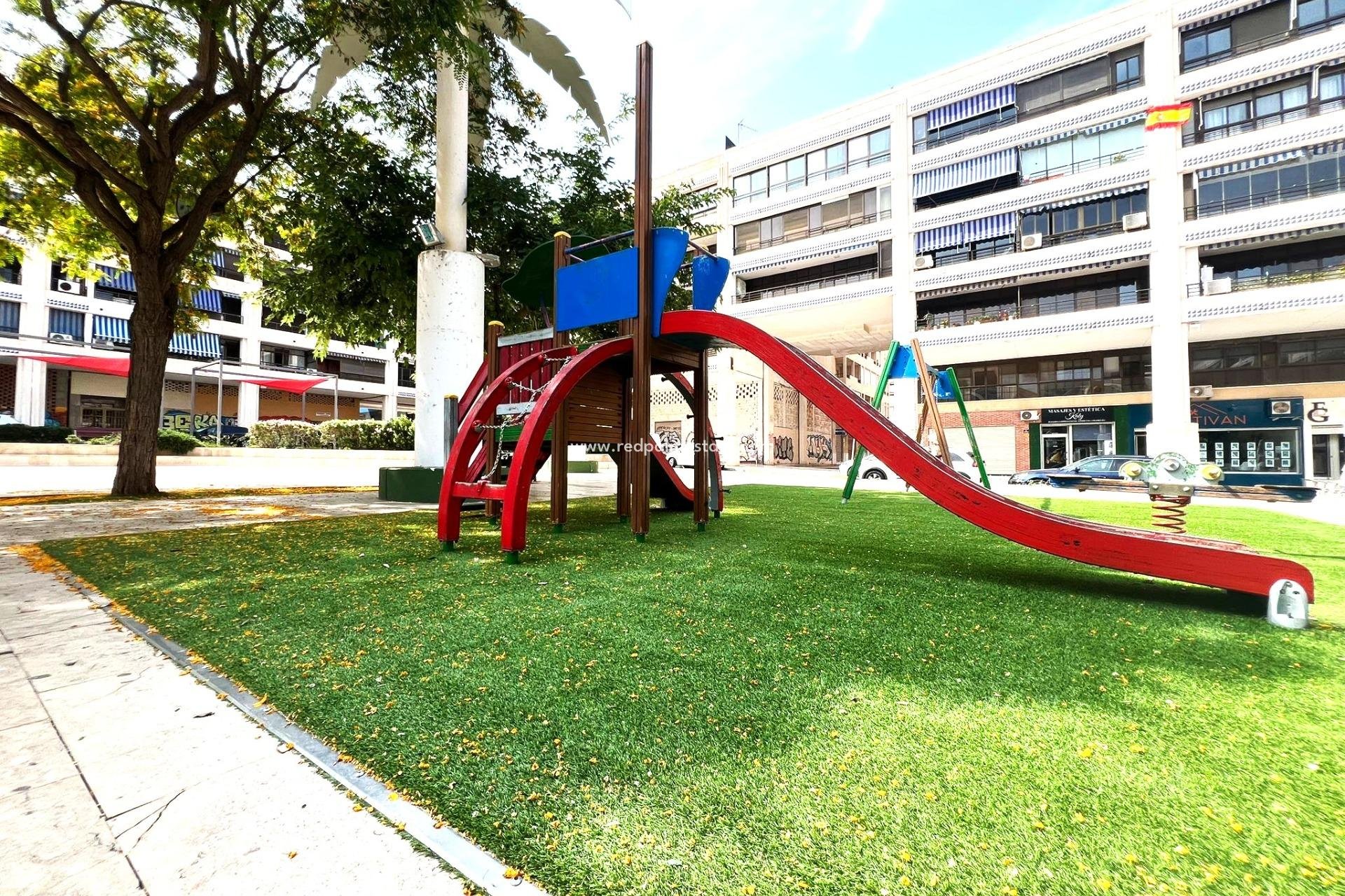 Resale - Apartments -
Guardamar del Segura - Pueblo