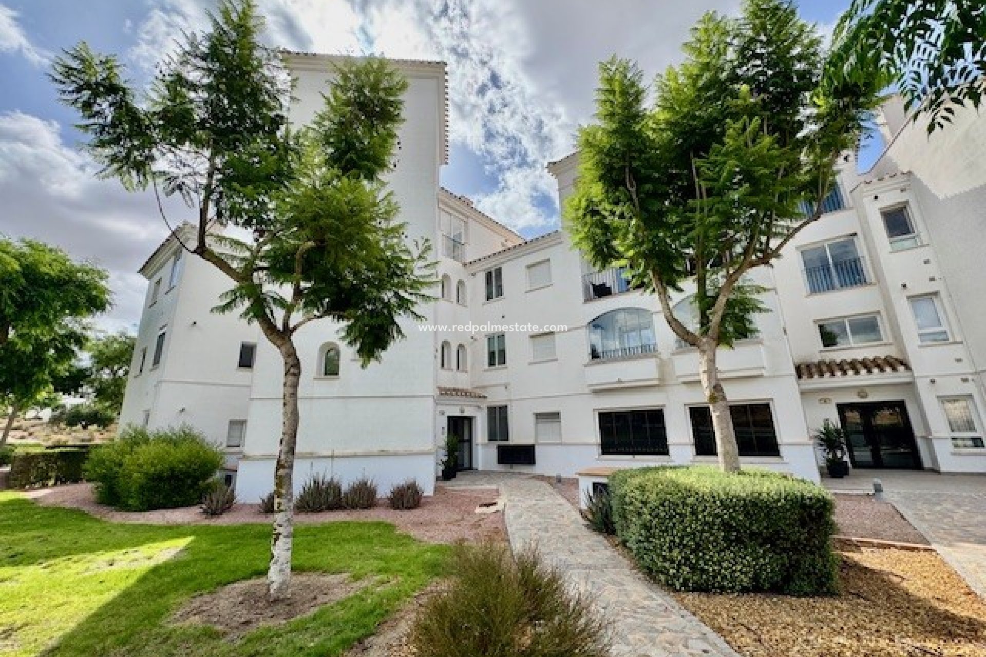 Resale - Apartments -
Hacienda Riquelme Golf Resort - Inland