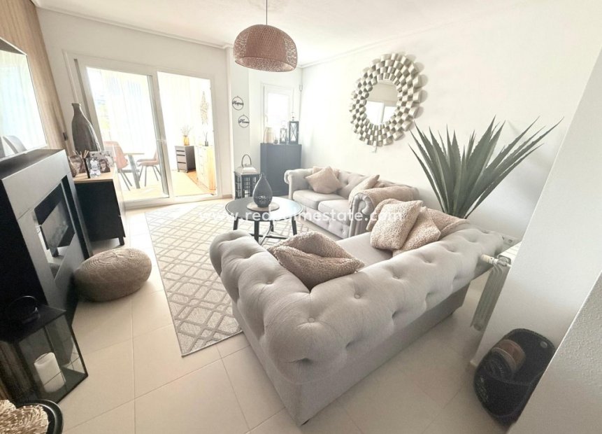 Resale - Apartments -
Hacienda Riquelme Golf Resort - Inland