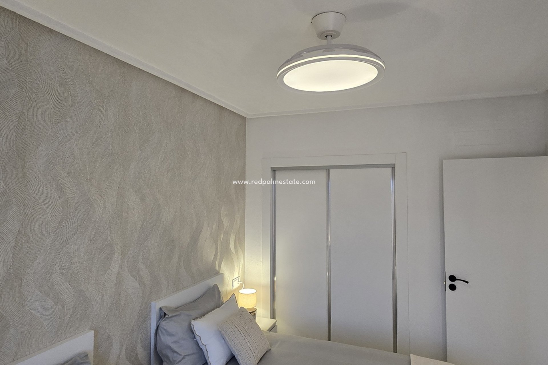 Resale - Apartments -
Hacienda Riquelme Golf Resort - Inland