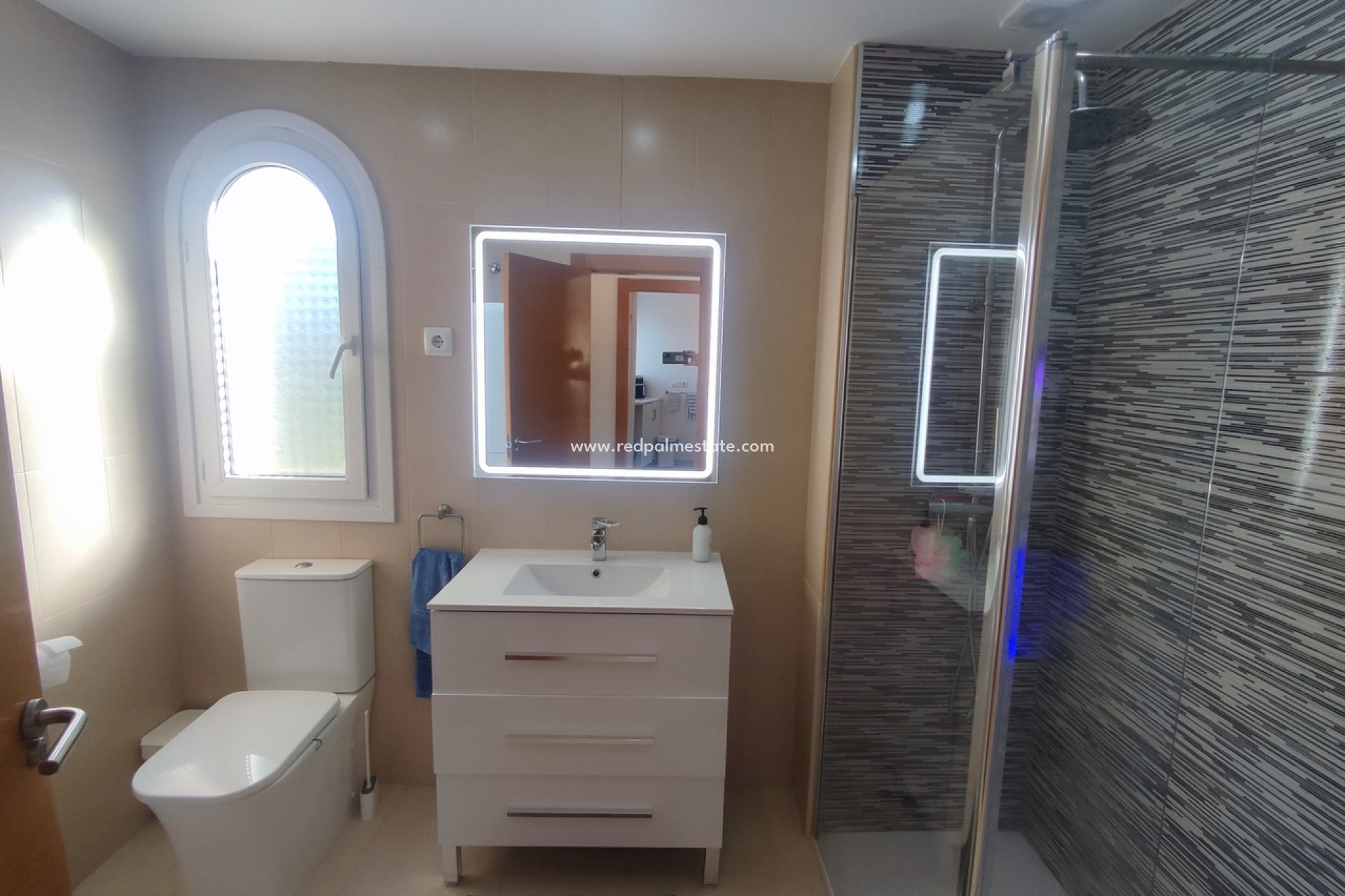 Resale - Apartments -
Hacienda Riquelme Golf Resort - Inland