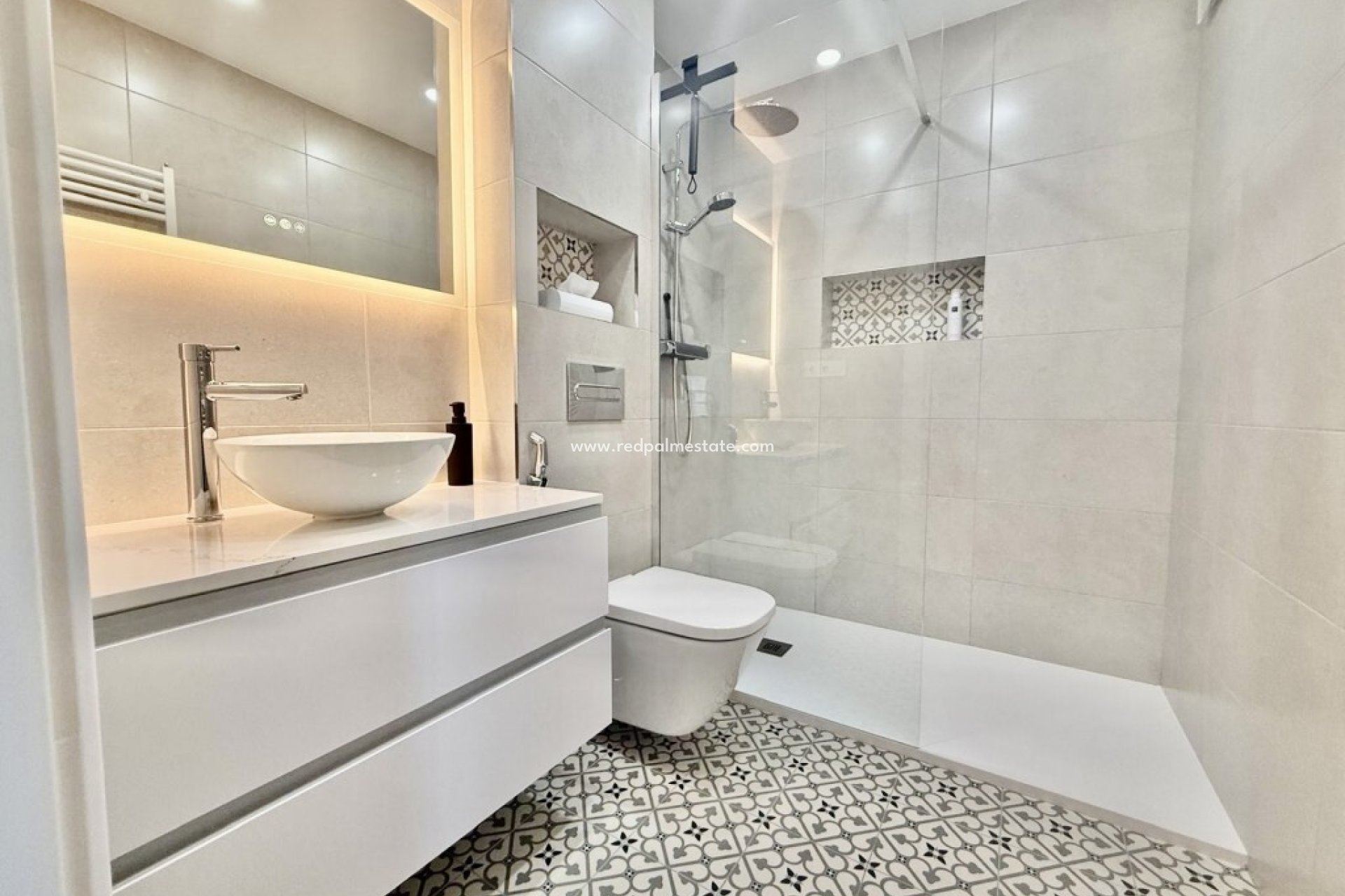 Resale - Apartments -
Hacienda Riquelme Golf Resort - Inland