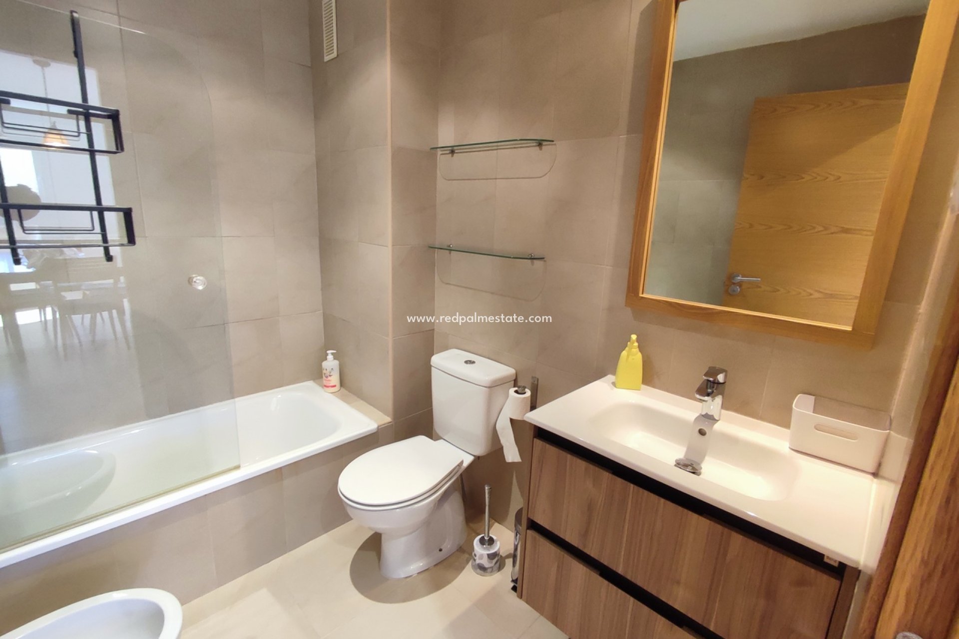 Resale - Apartments -
Hacienda Riquelme Golf Resort - Inland