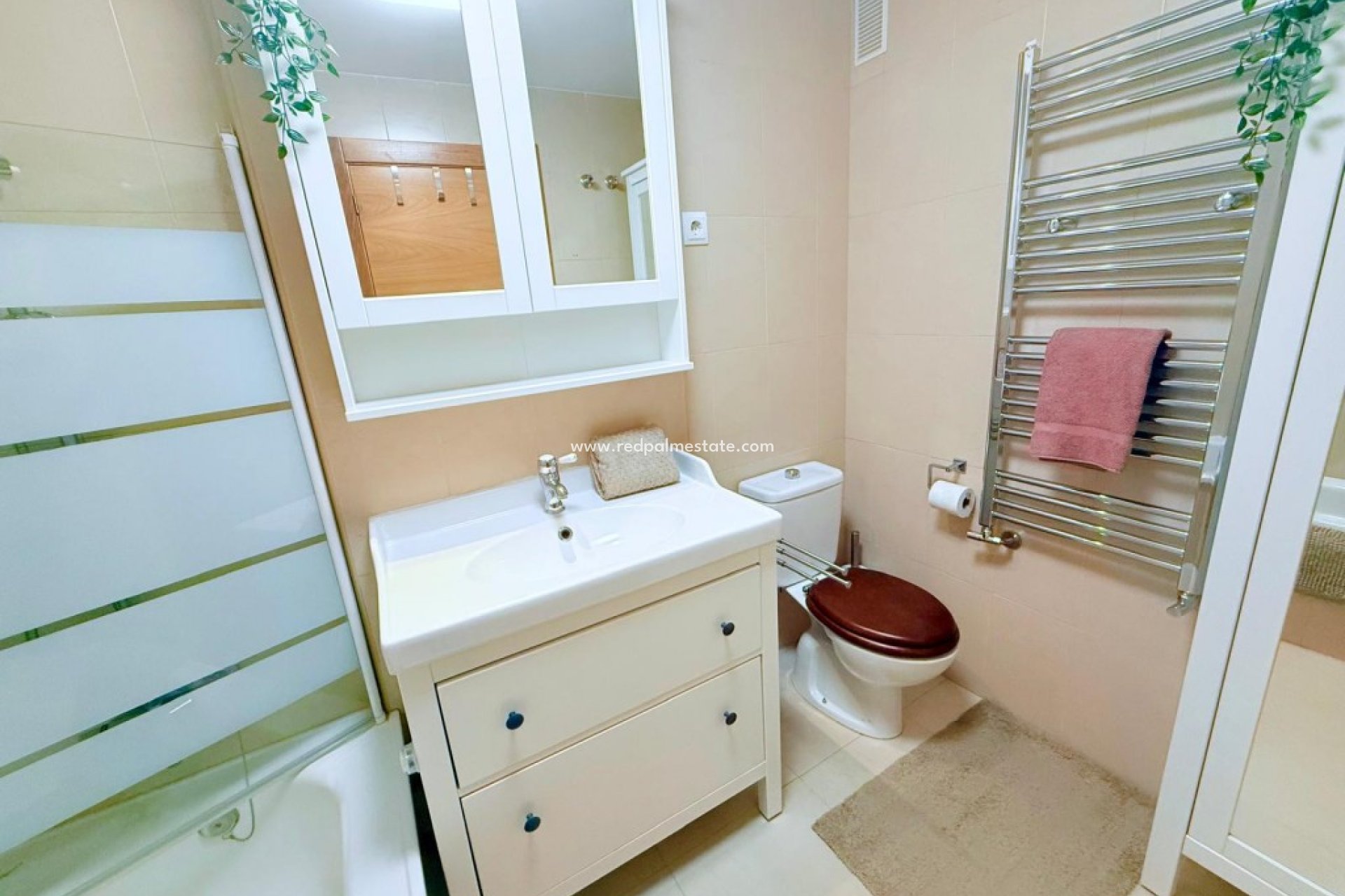 Resale - Apartments -
Hacienda Riquelme Golf Resort - Inland