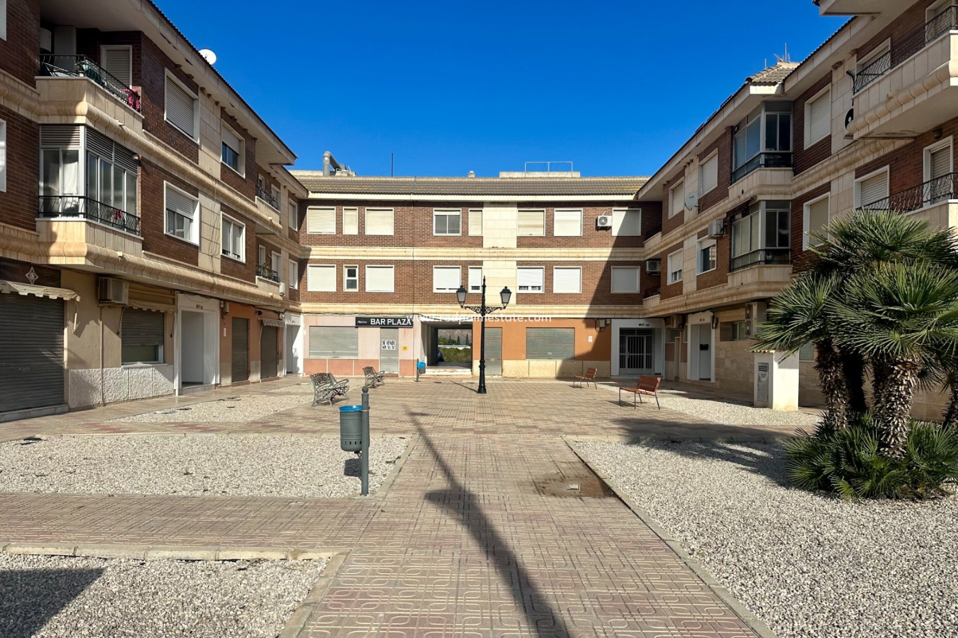 Resale - Apartments -
Jacarilla - Inland