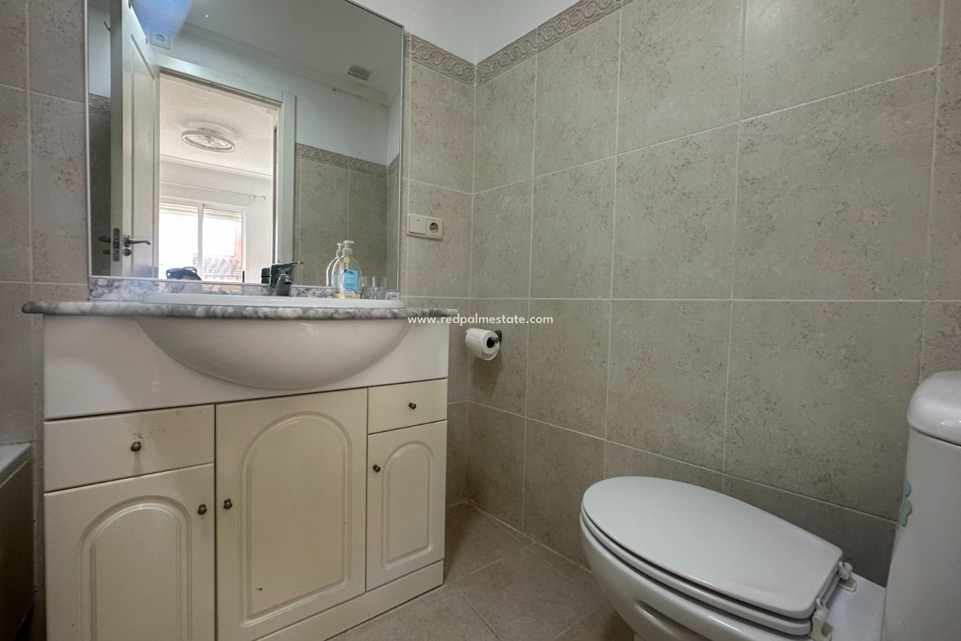 Resale - Apartments -
Jacarilla - Inland