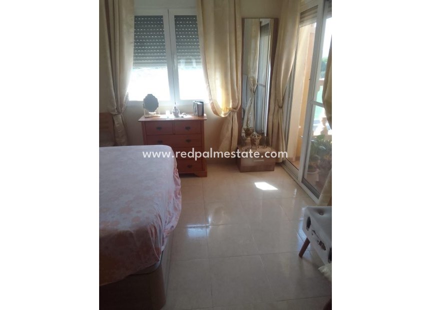 Resale - Apartments -
Jacarilla