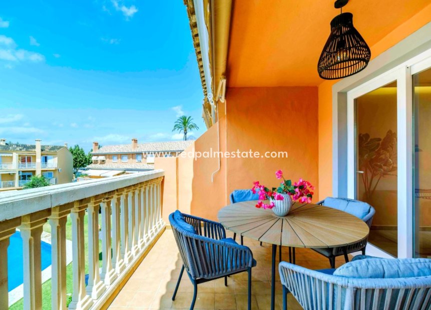 Resale - Apartments -
Jávea