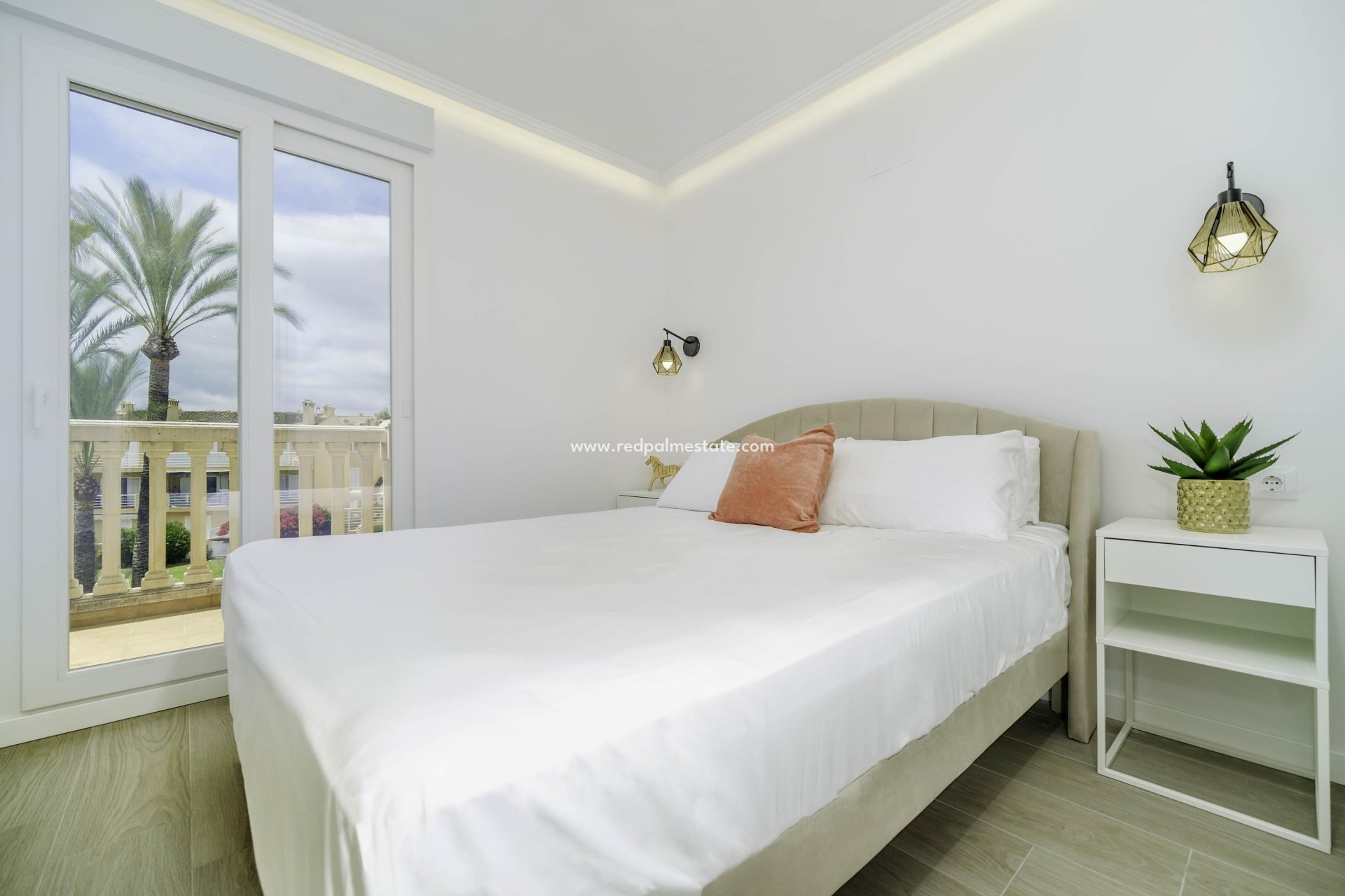 Resale - Apartments -
Jávea