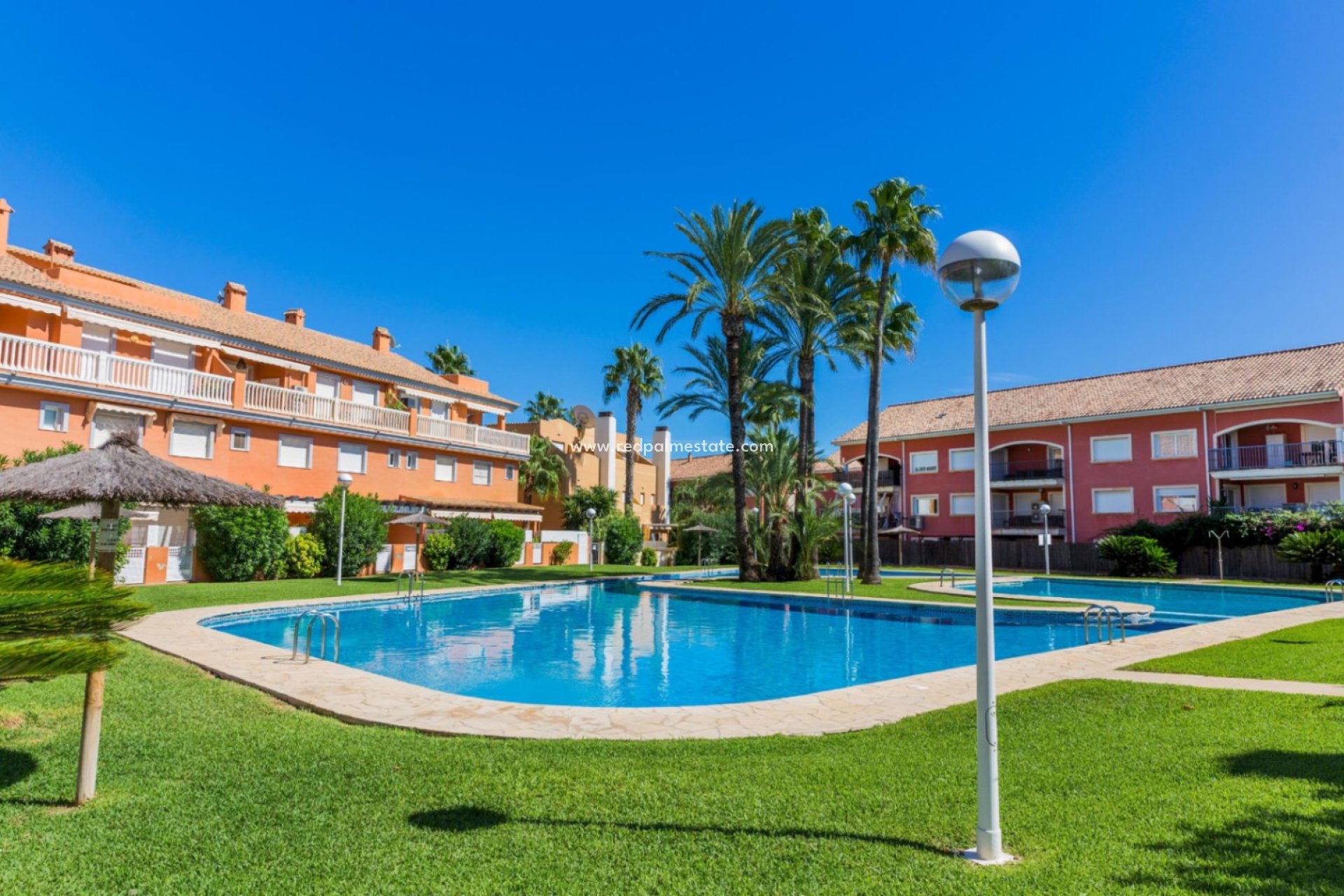 Resale - Apartments -
Jávea