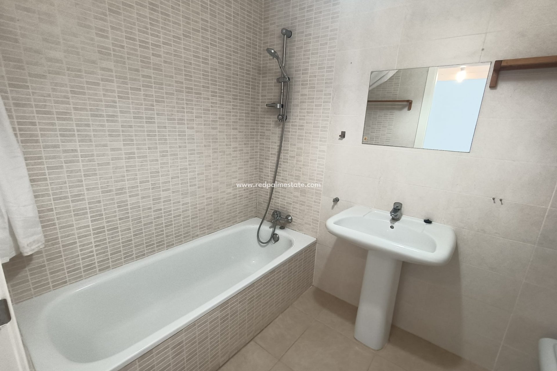 Resale - Apartments -
Jesus Pobre - Inland