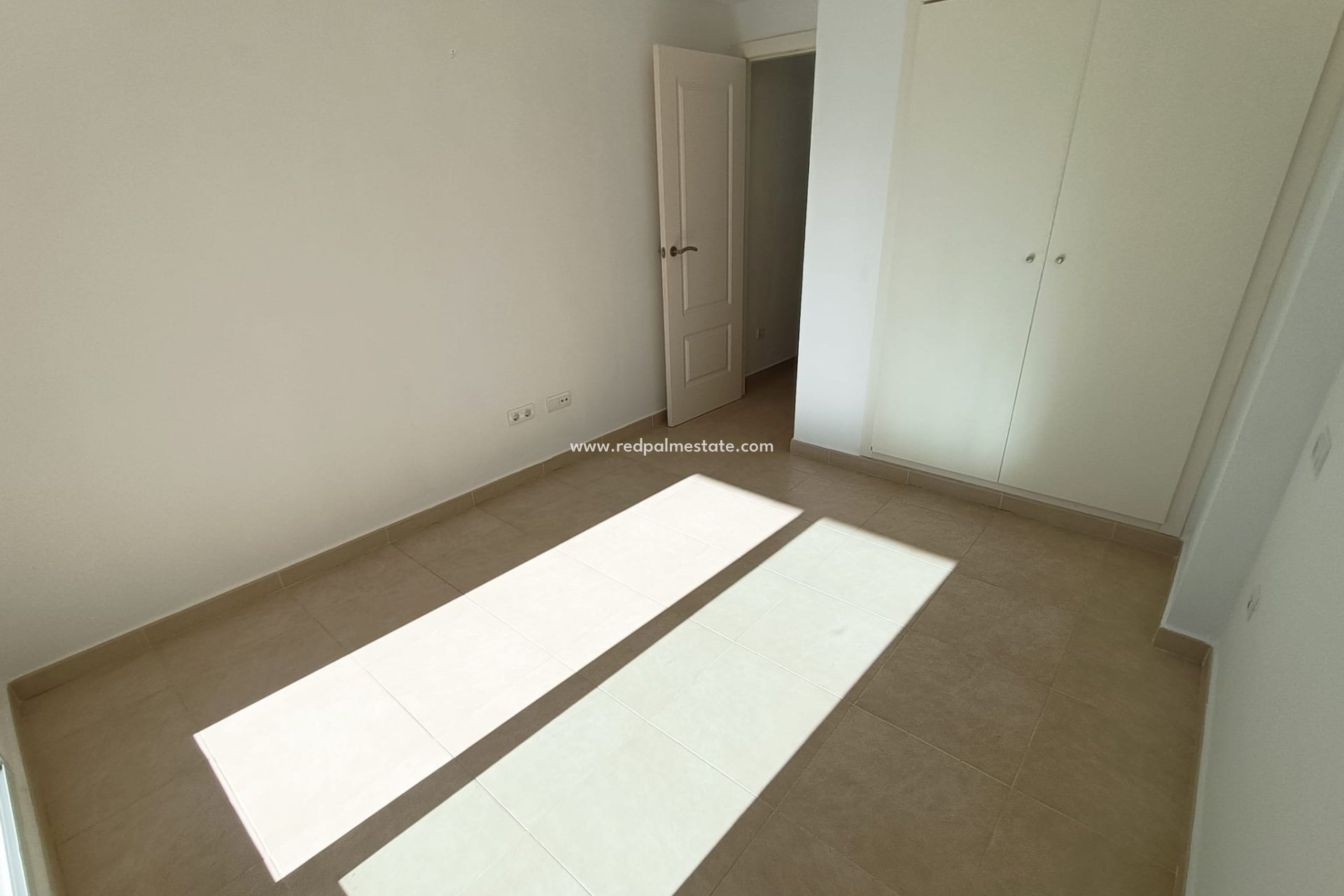 Resale - Apartments -
Jesus Pobre - Inland