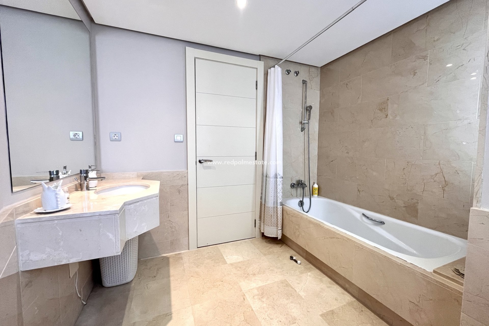 Resale - Apartments -
Las Colinas Golf - Costa Blanca