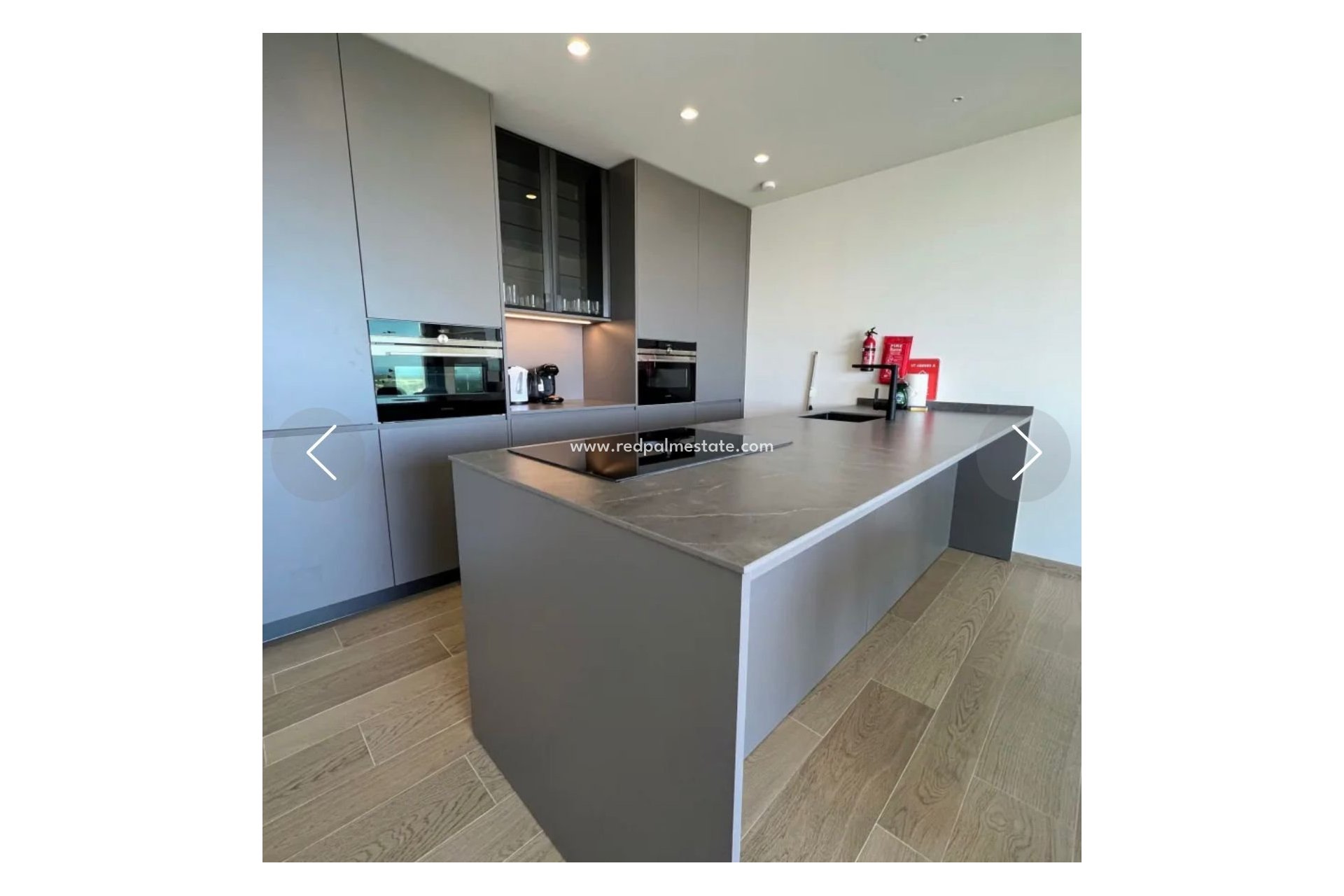 Resale - Apartments -
Las Colinas Golf