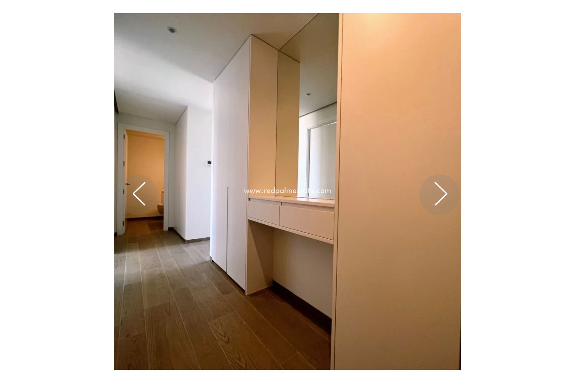 Resale - Apartments -
Las Colinas Golf