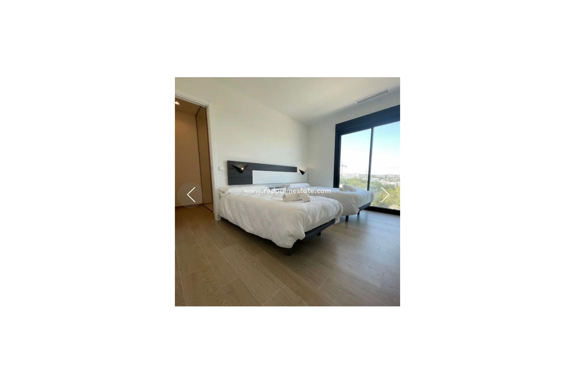 Resale - Apartments -
Las Colinas Golf