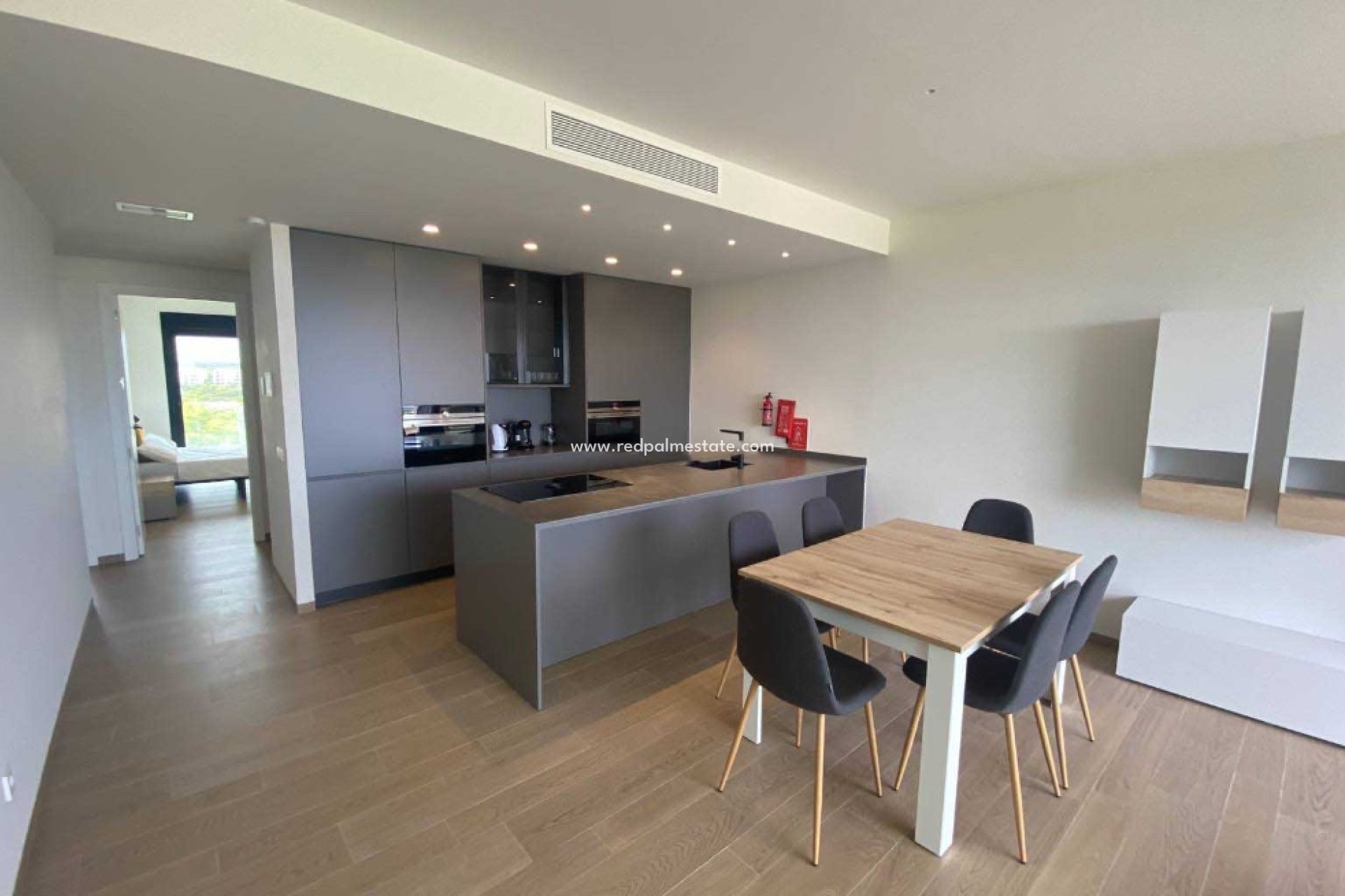 Resale - Apartments -
Las Colinas Golf