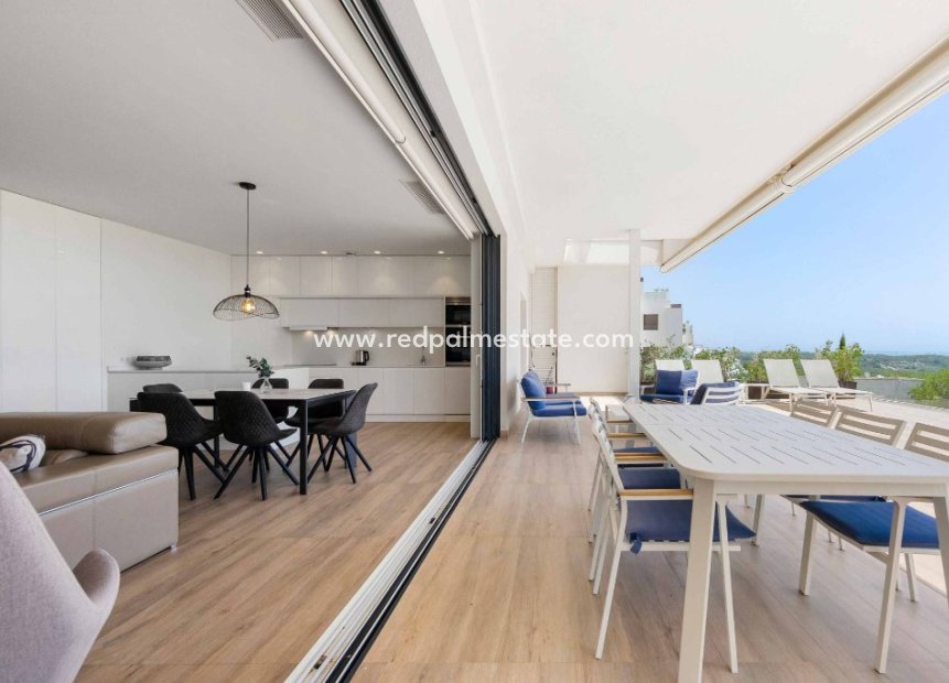 Resale - Apartments -
Las Colinas Golf