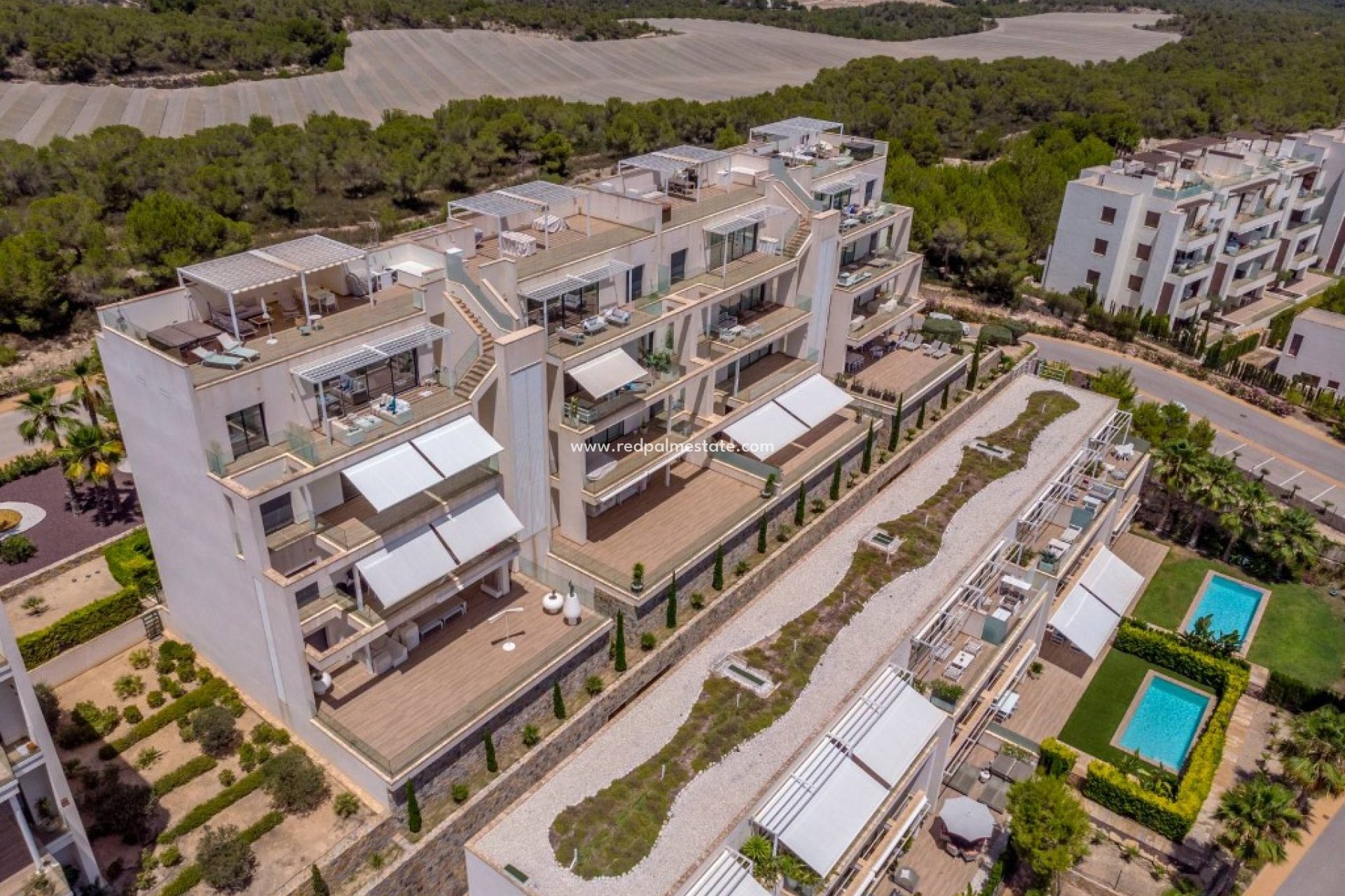Resale - Apartments -
Las Colinas Golf