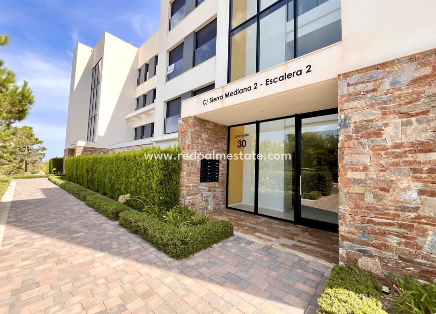 Resale - Apartments -
Las Colinas Golf