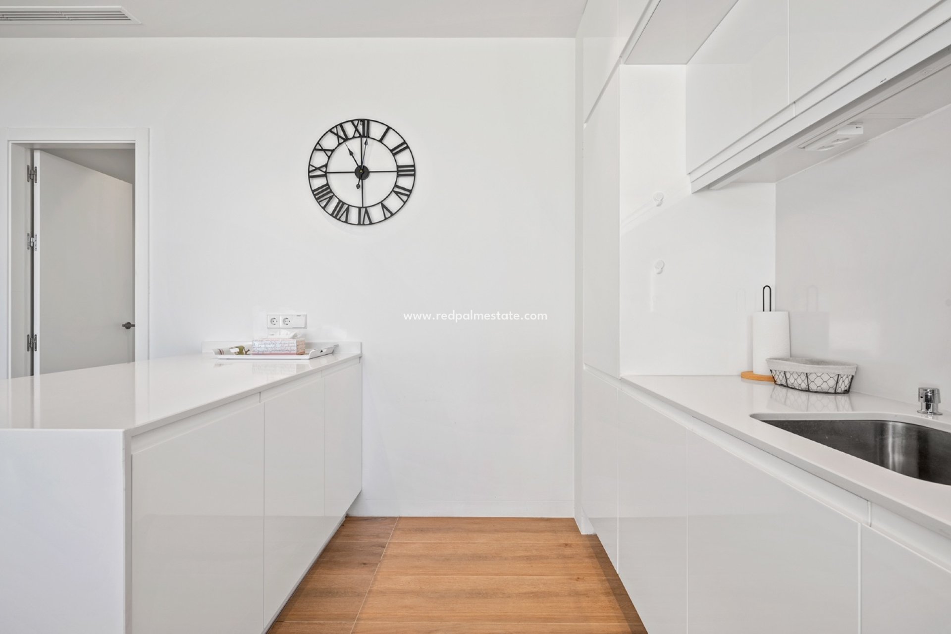 Resale - Apartments -
Las Colinas Golf