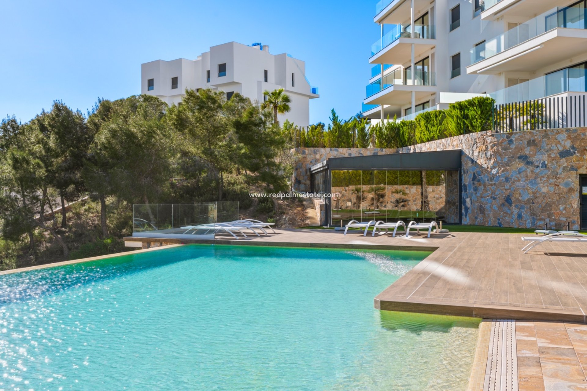 Resale - Apartments -
Las Colinas Golf