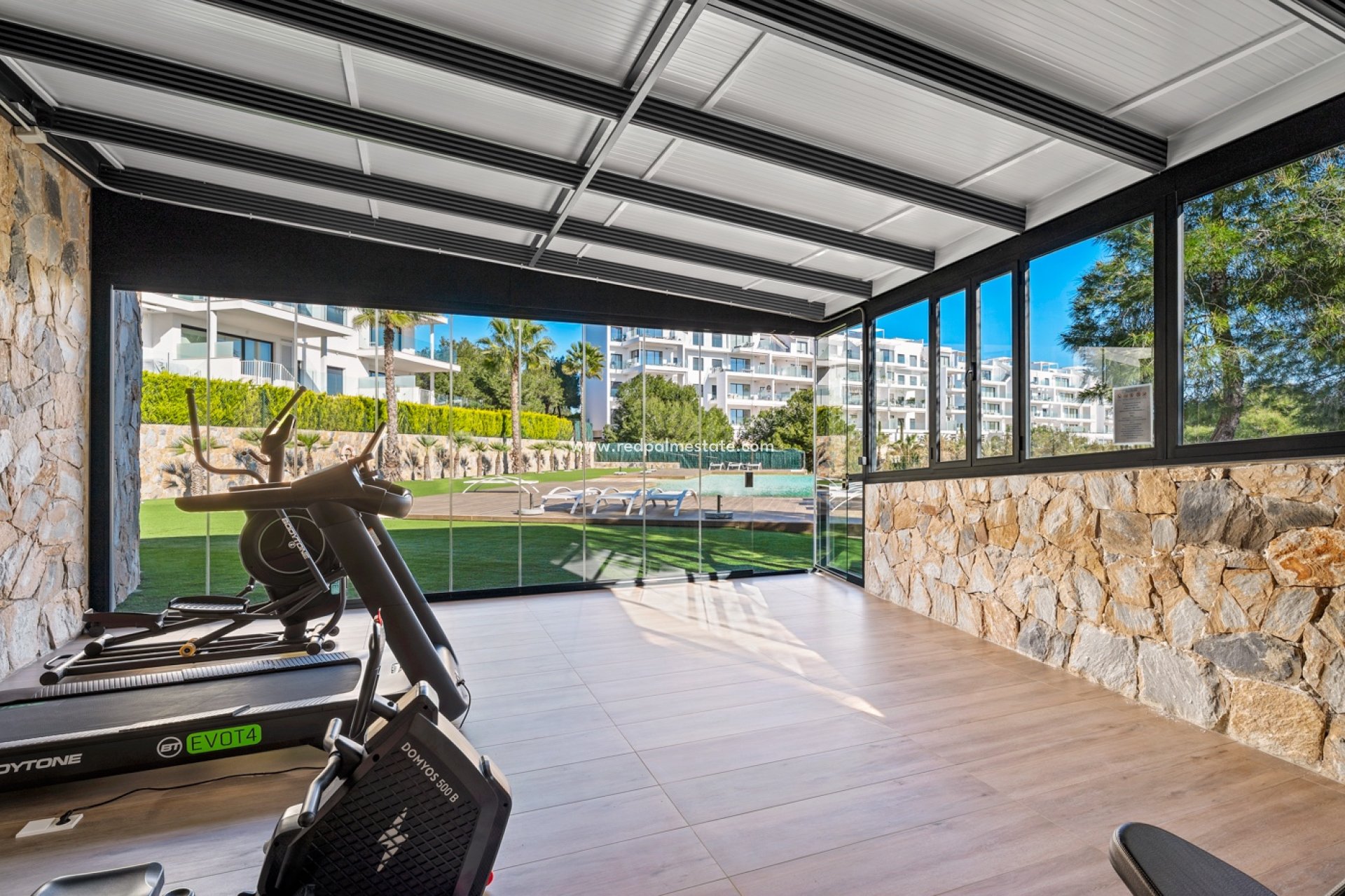 Resale - Apartments -
Las Colinas Golf