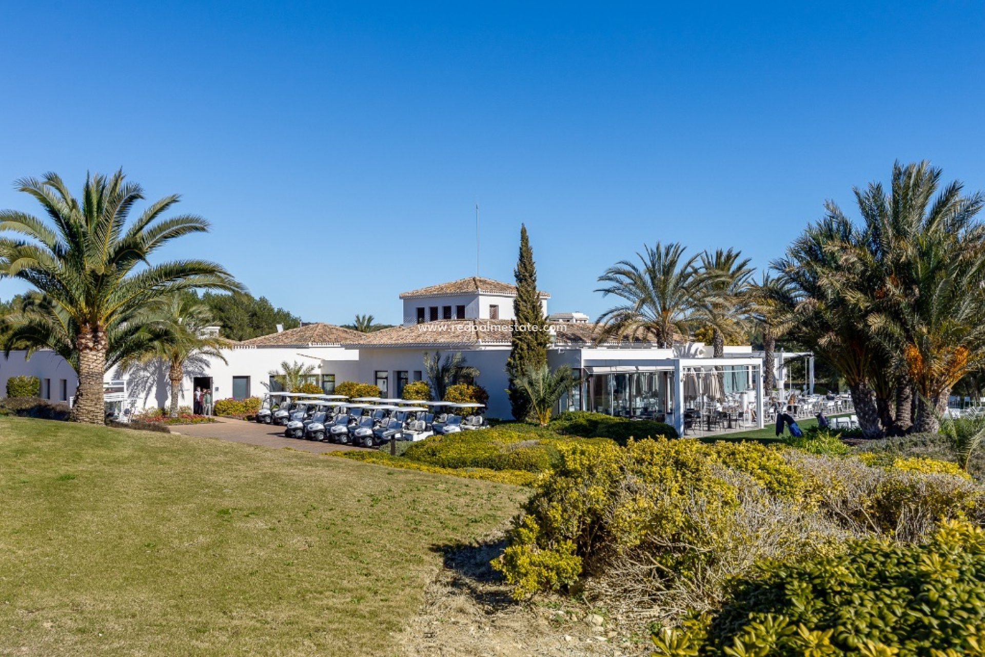 Resale - Apartments -
Las Colinas - Las Colinas Golf