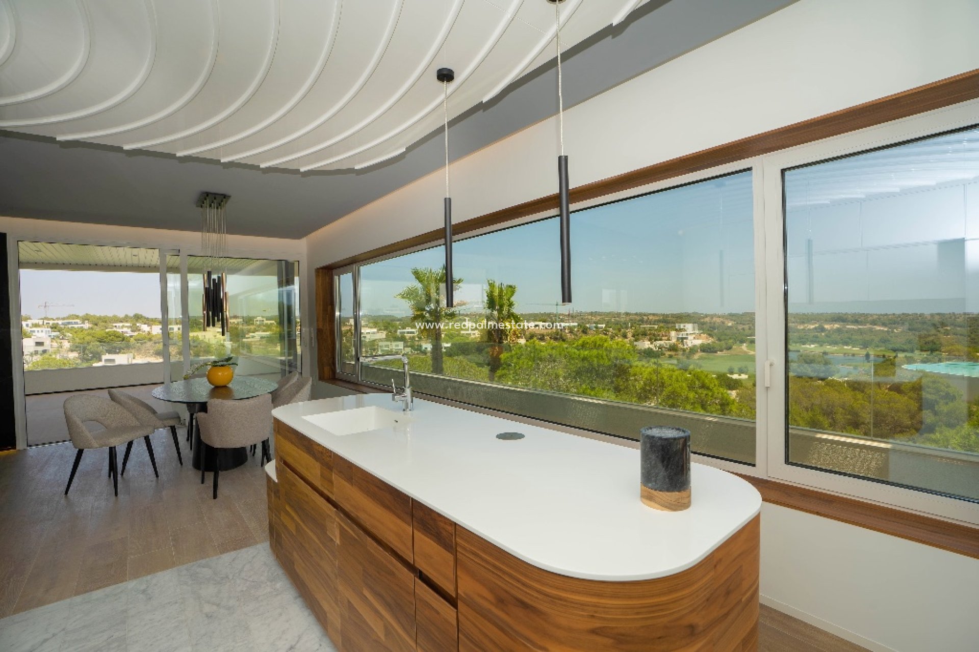 Resale - Apartments -
Las Colinas - Las Colinas Golf