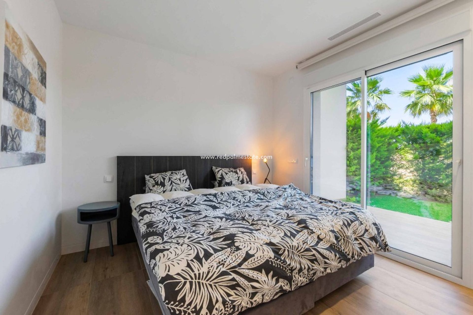 Resale - Apartments -
Las Colinas - Las Colinas Golf