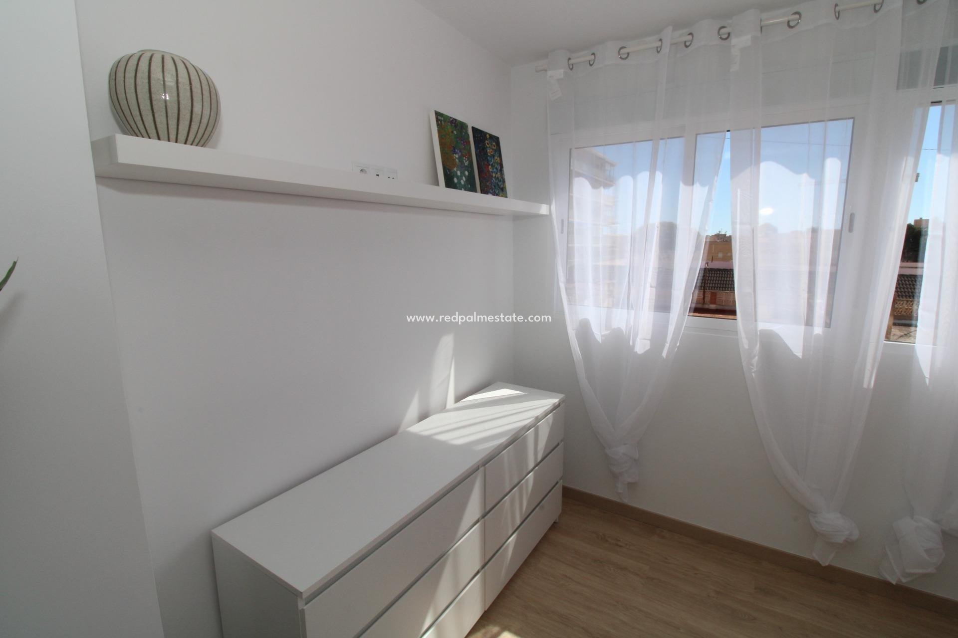 Resale - Apartments -
Lo Pagan - LA PUNTICA