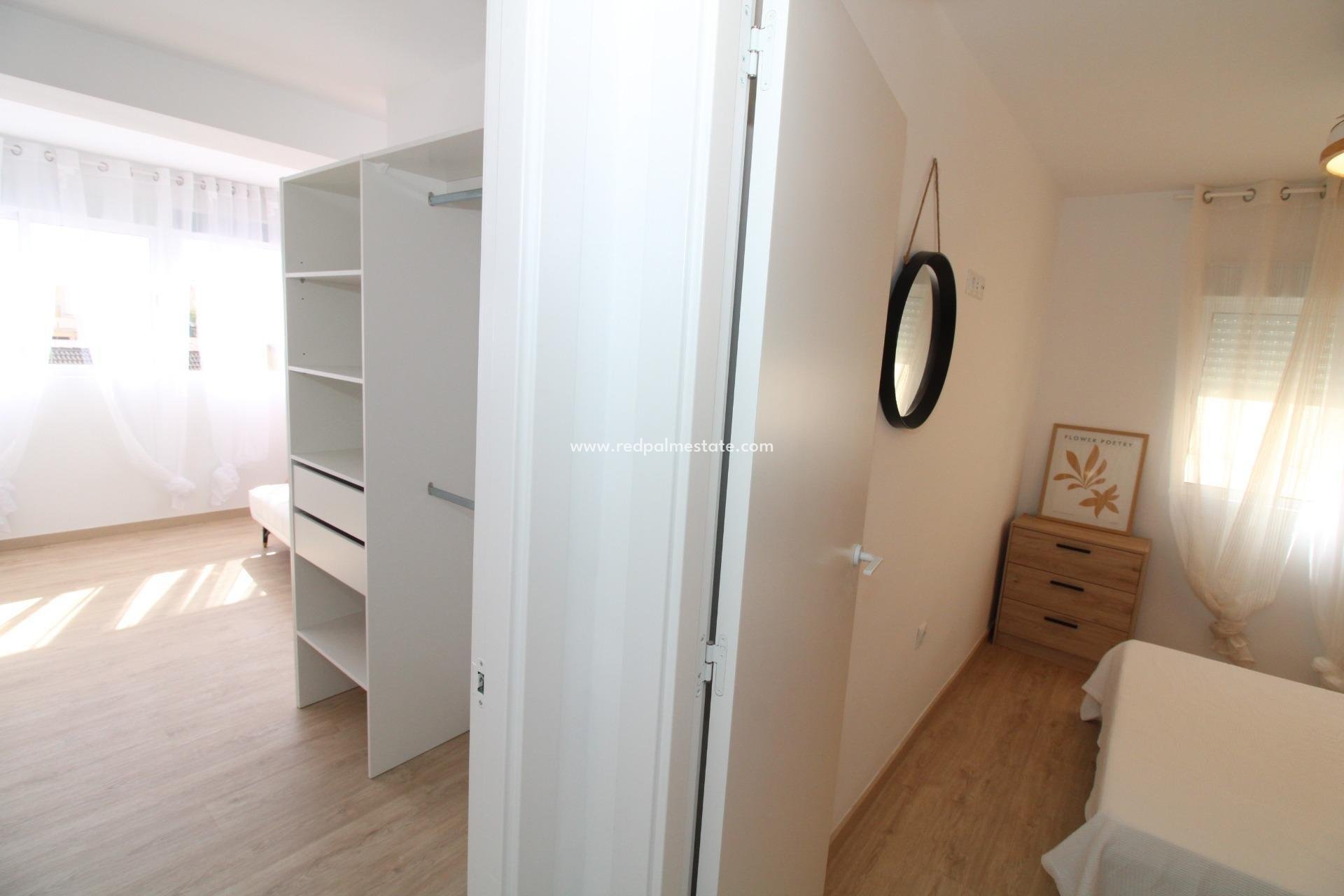 Resale - Apartments -
Lo Pagan - LA PUNTICA