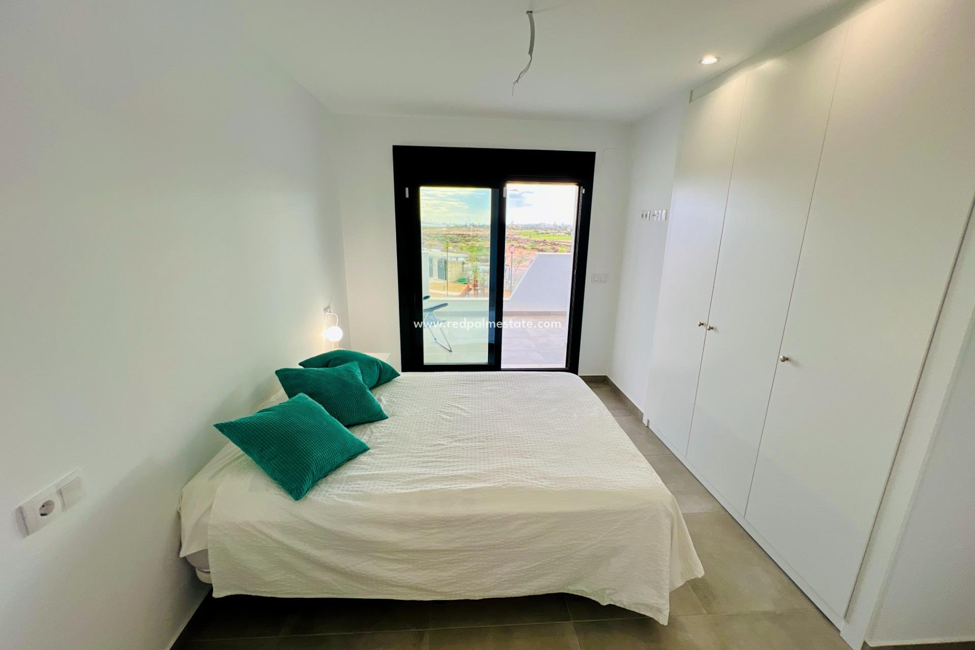 Resale - Apartments -
Los Alczares - Santa Rosalia